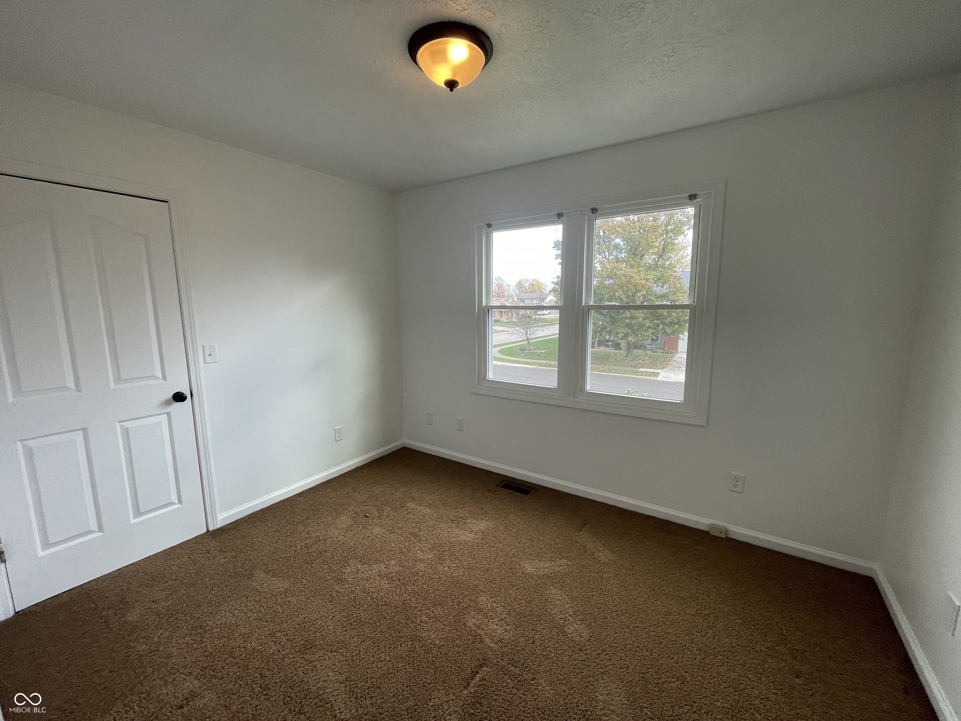 2896 Fox Hollow Court