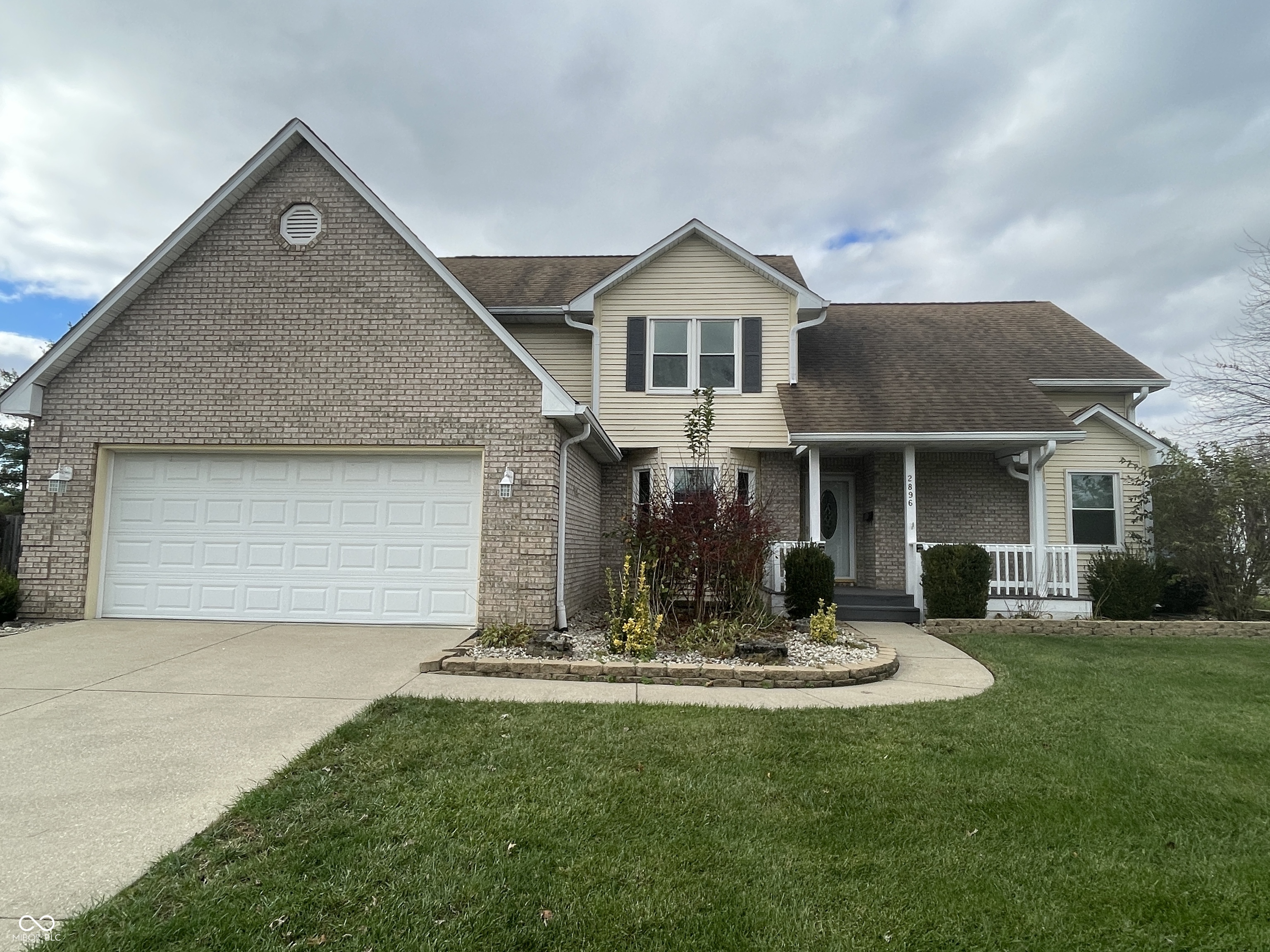 2896 Fox Hollow Court