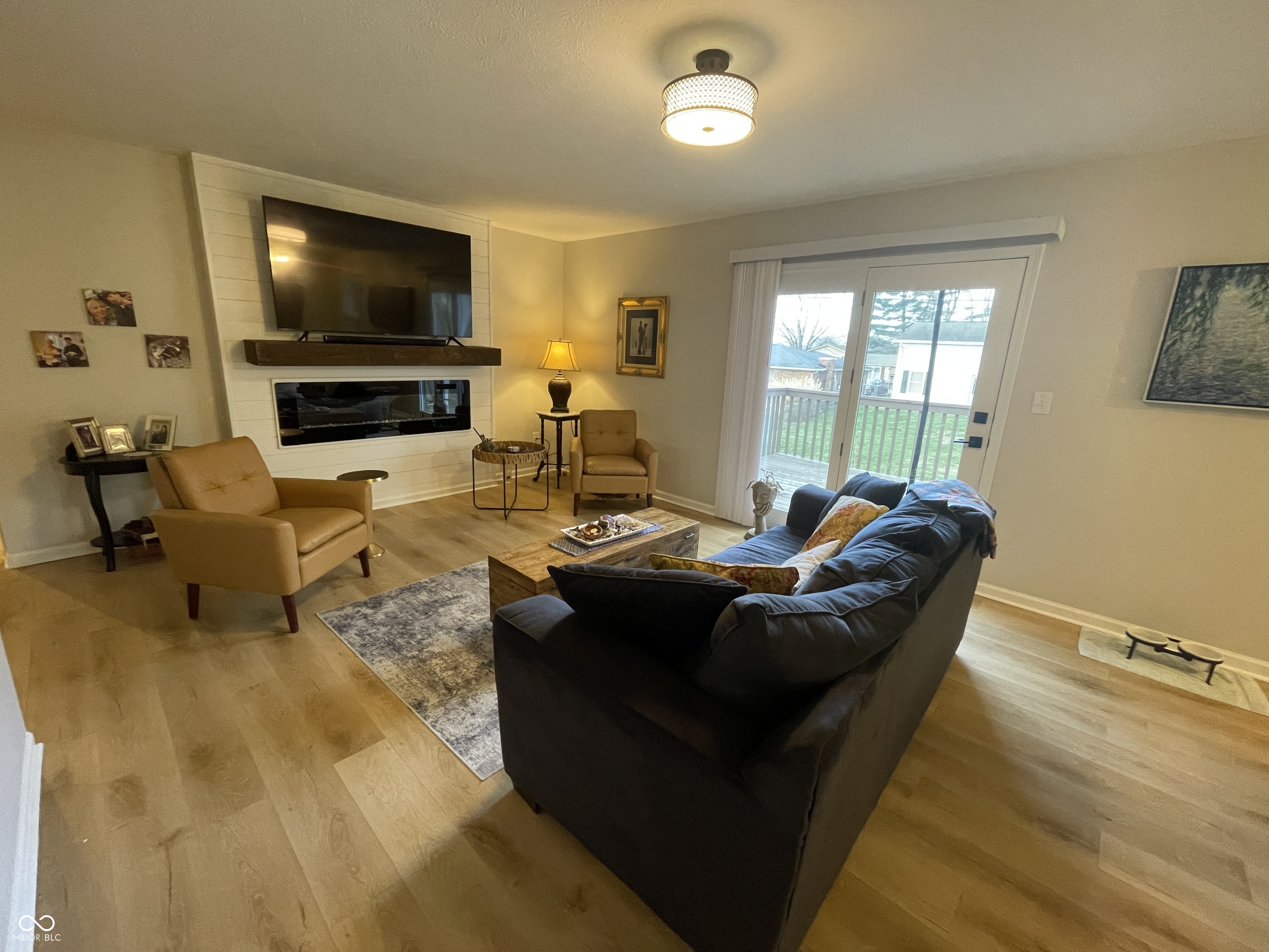 2944 Silver Fox Drive