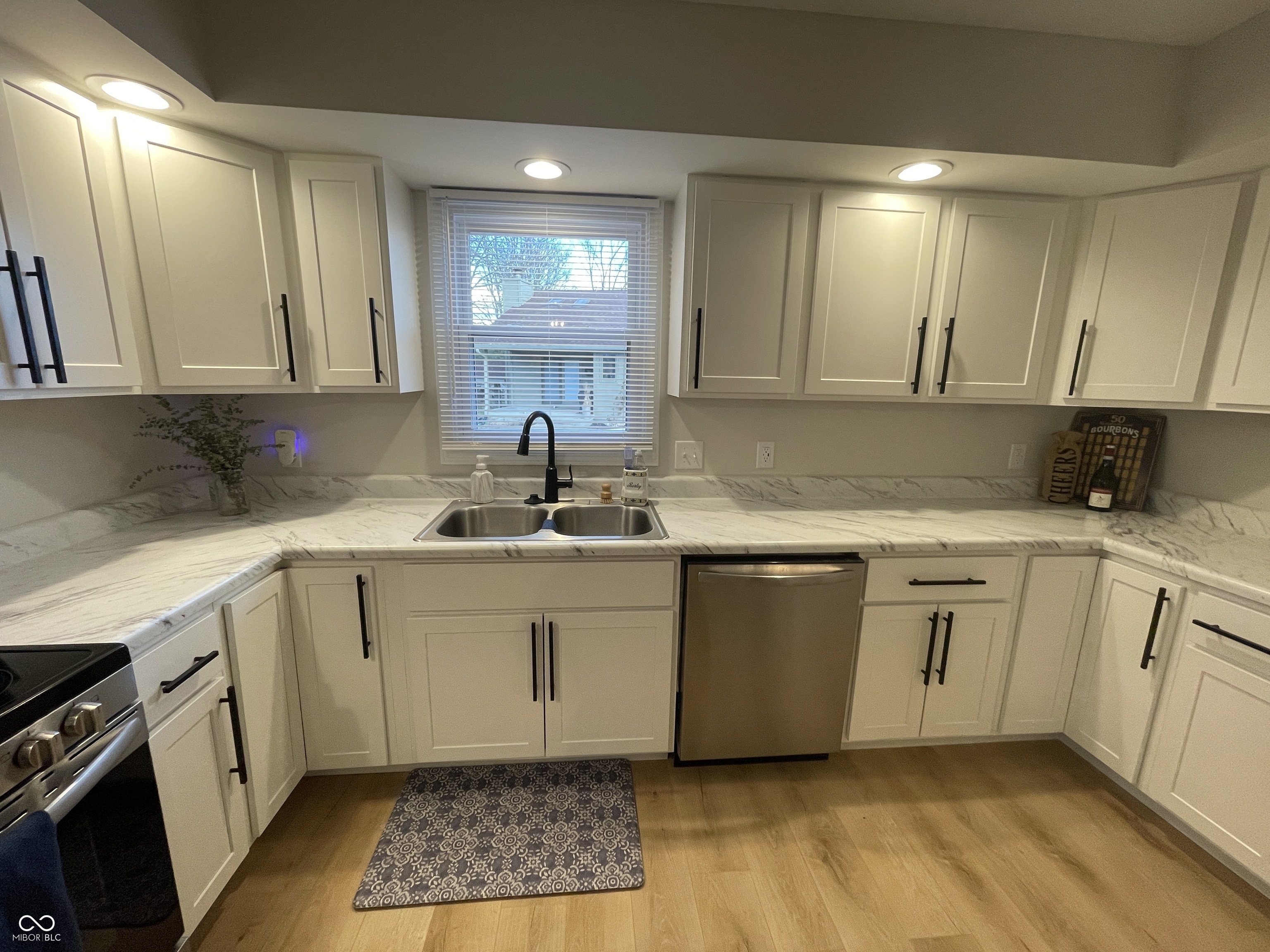 2944 Silver Fox Drive