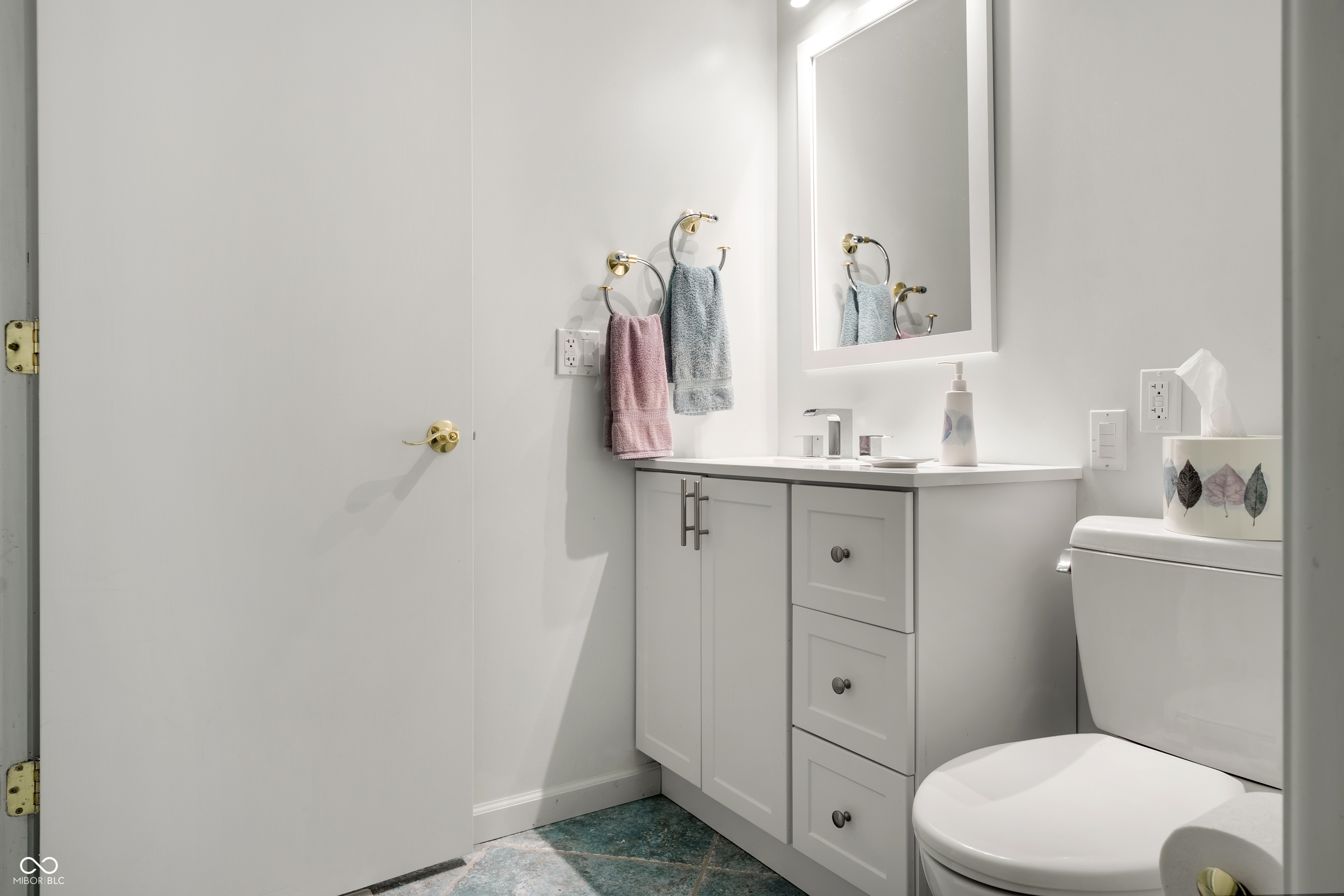 916 Timber Crest Road