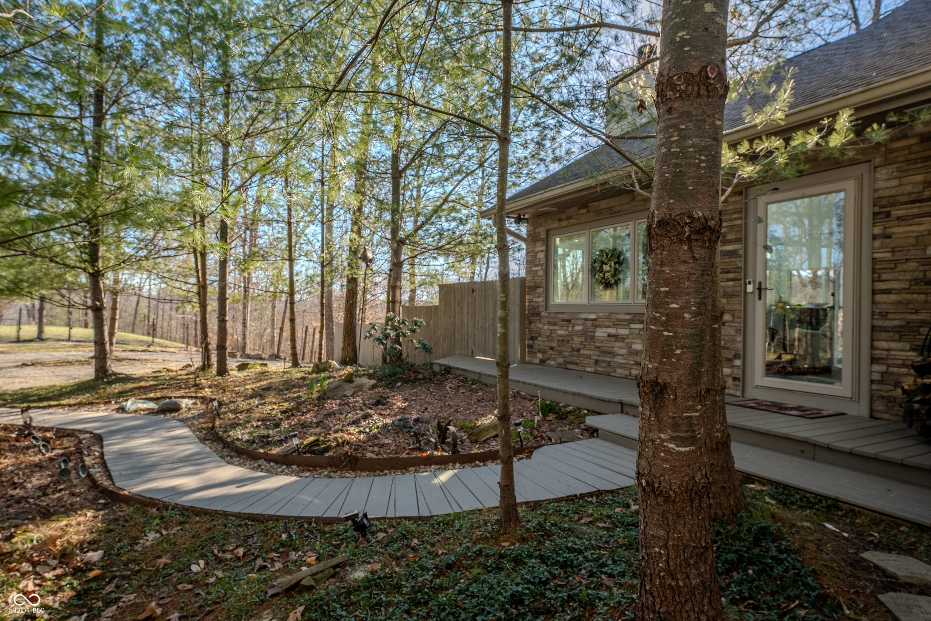 916 Timber Crest Road