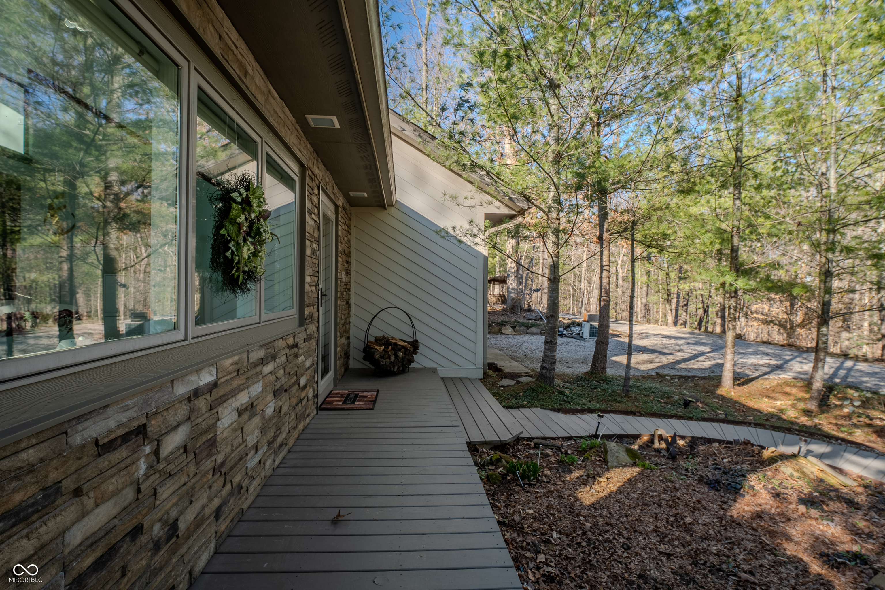 916 Timber Crest Road