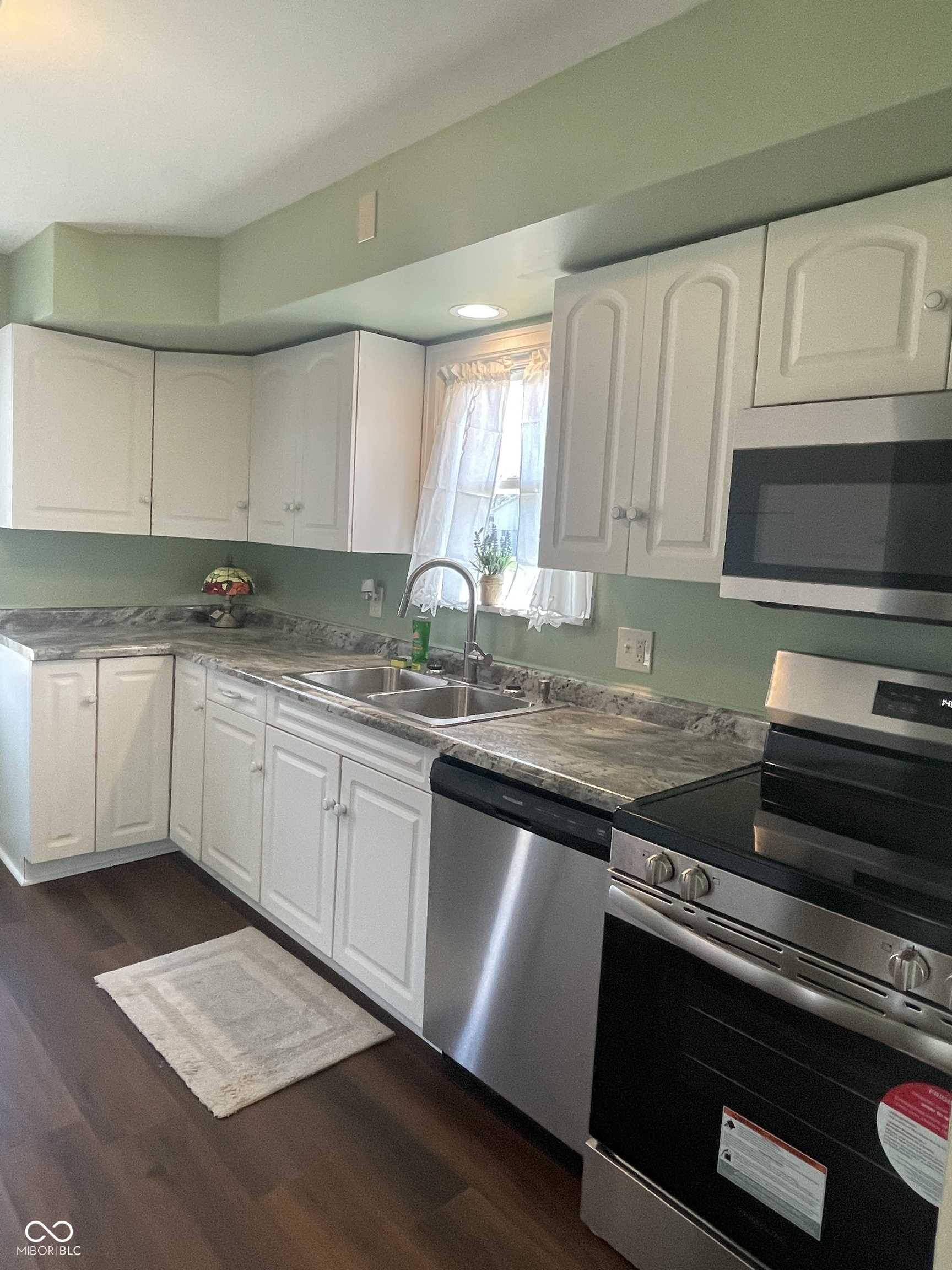 1605 S Walnut Street