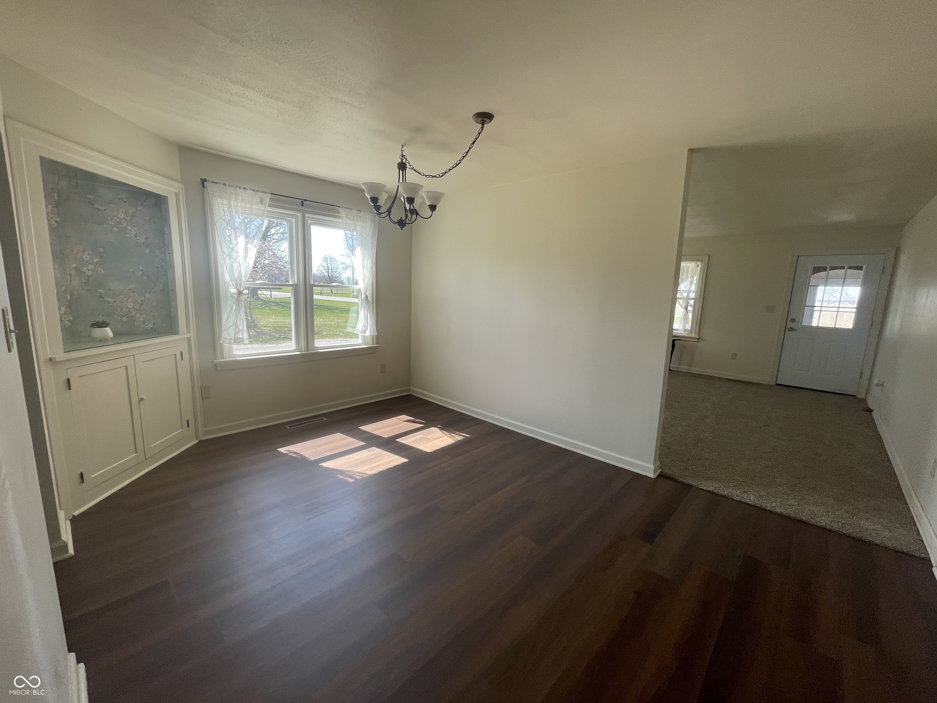 1605 S Walnut Street