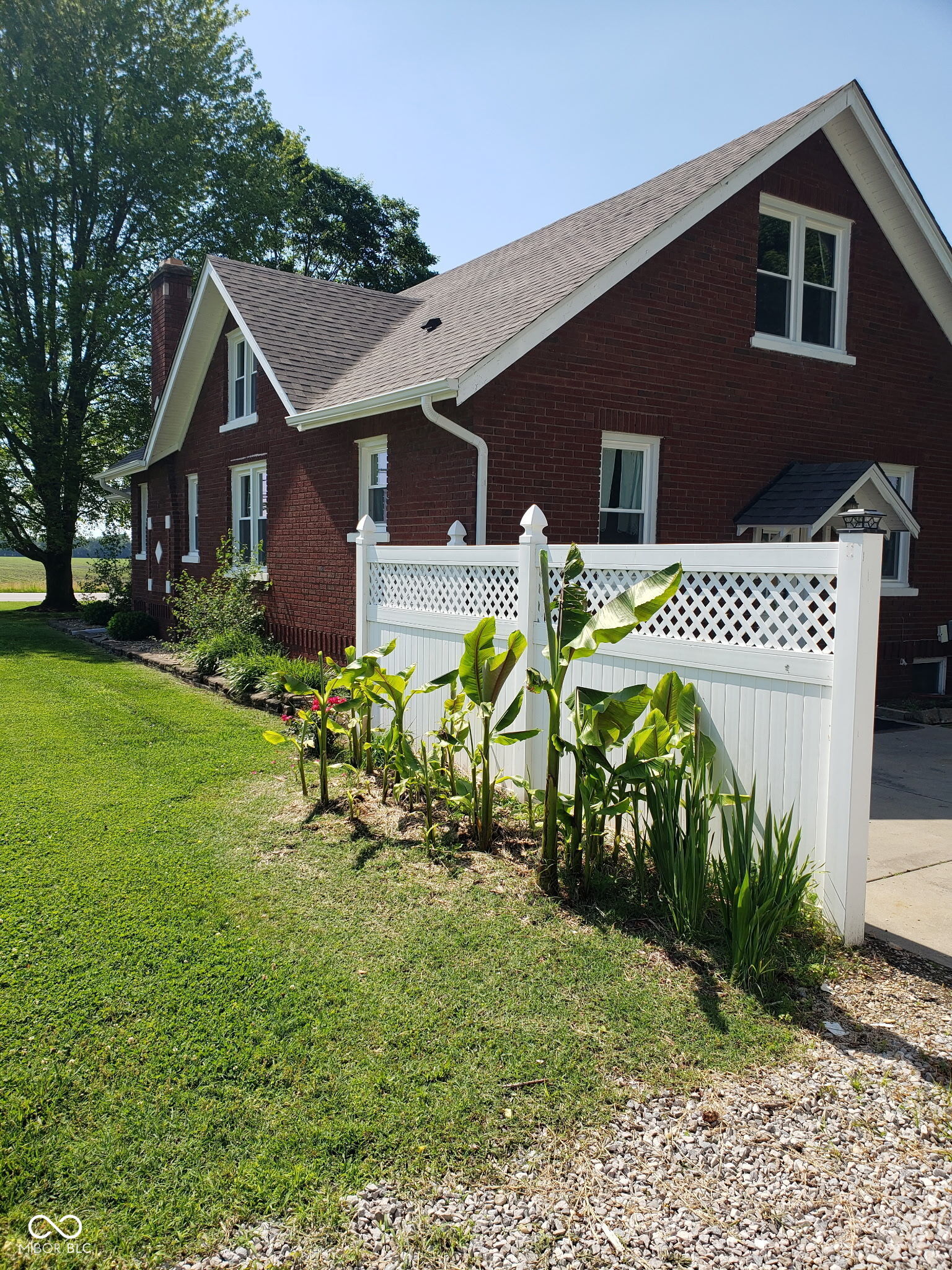 1605 S Walnut Street