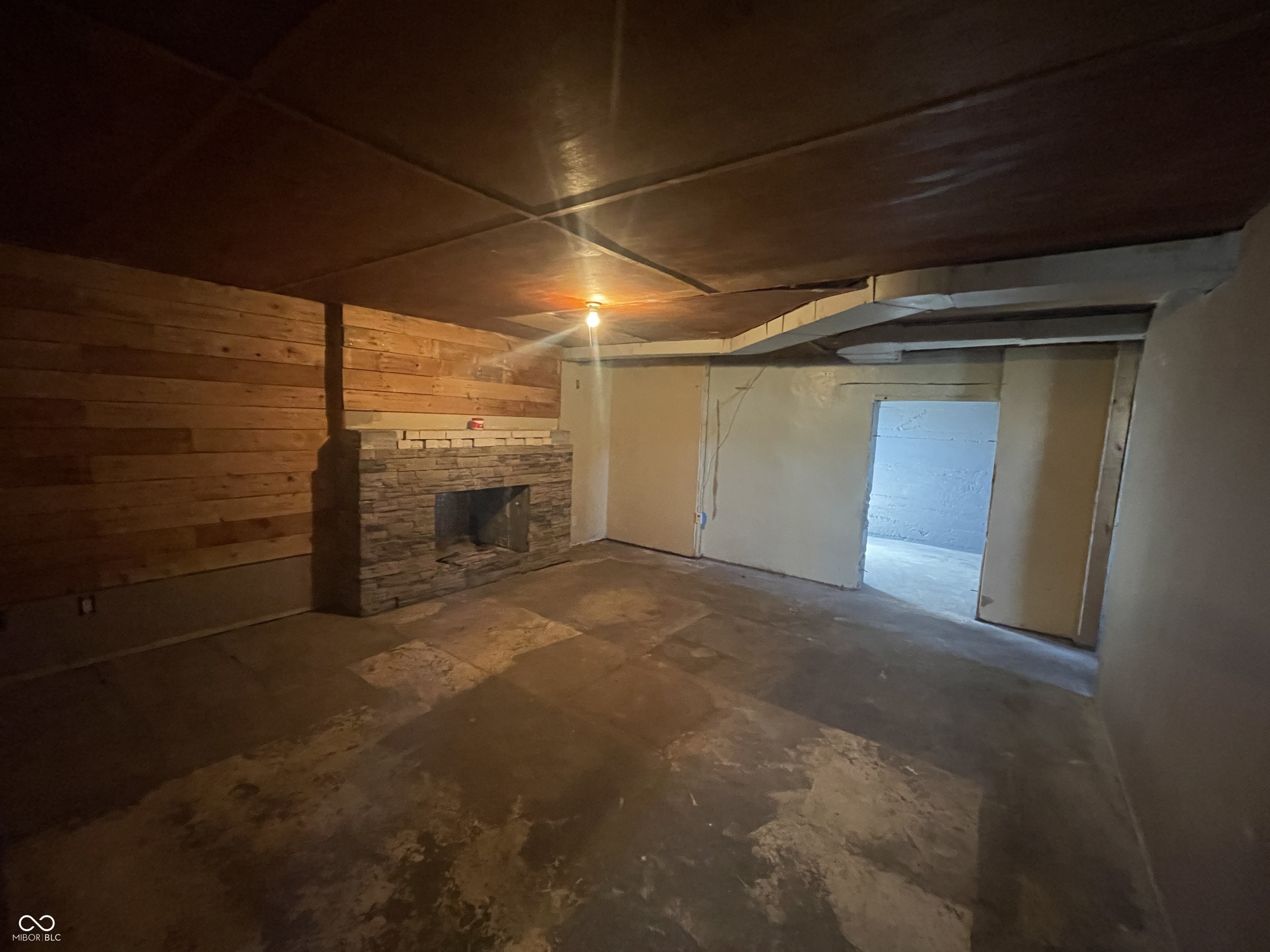 1605 S Walnut Street