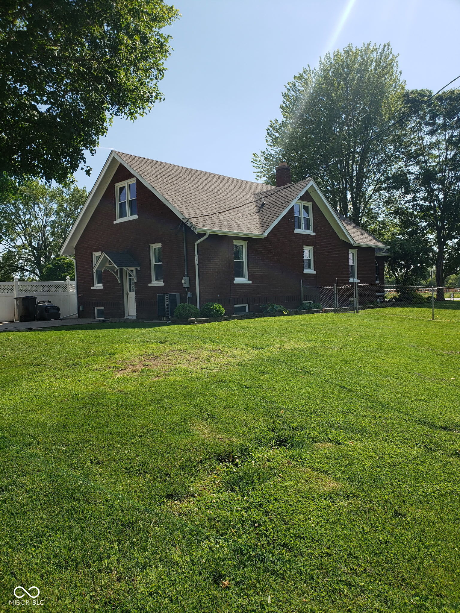 1605 S Walnut Street