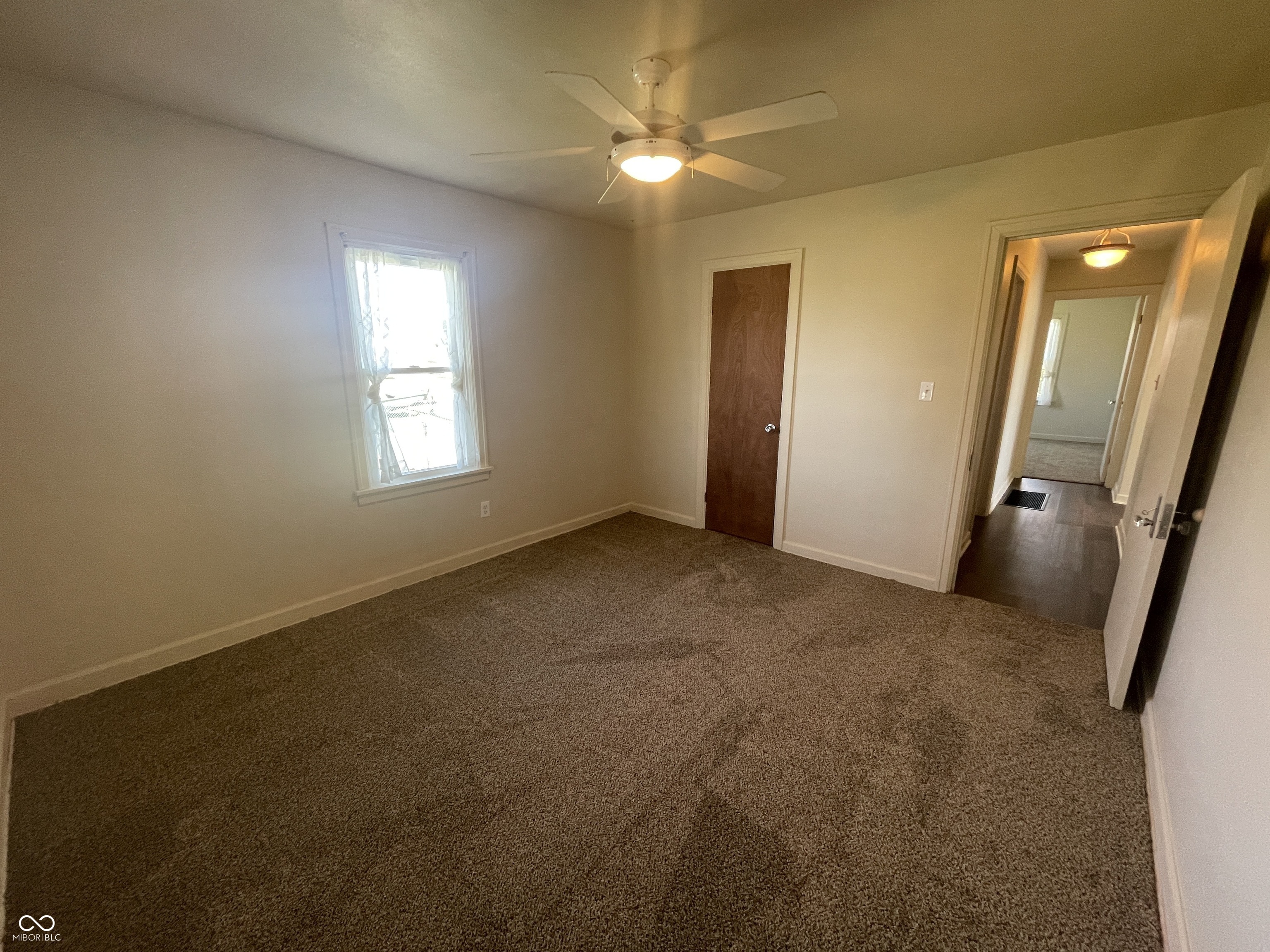 1605 S Walnut Street