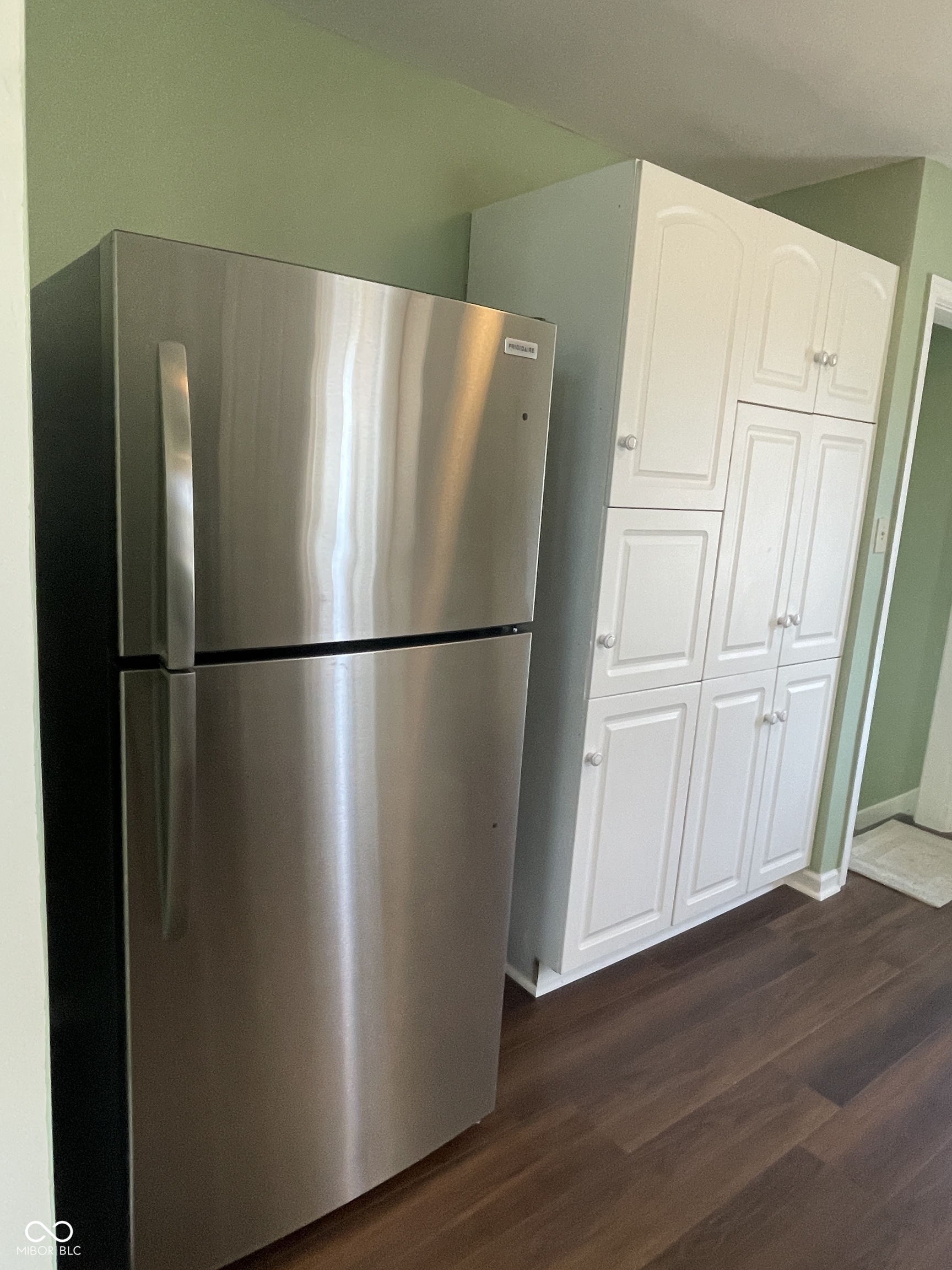 1605 S Walnut Street