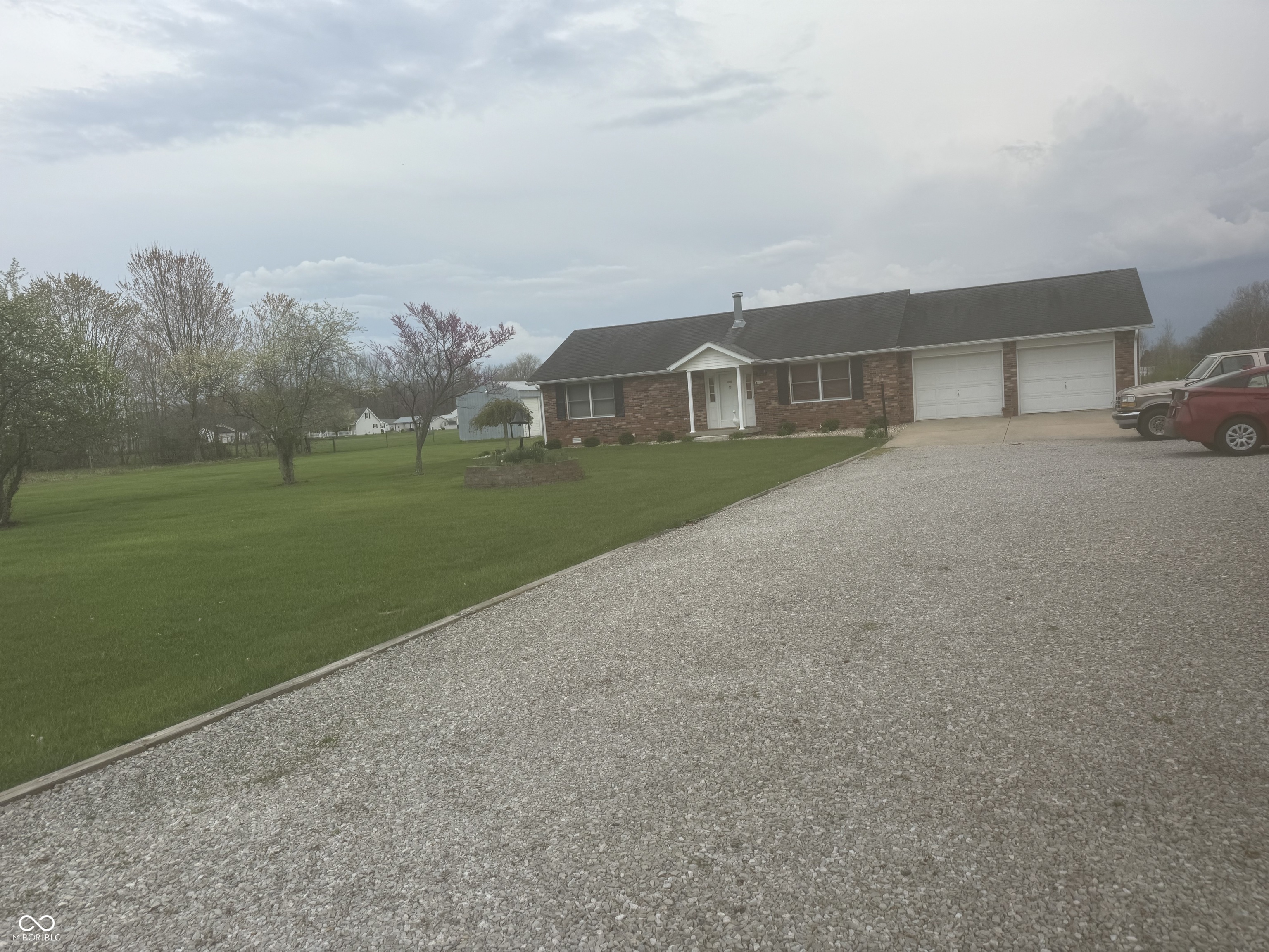 2105 W County Road 200 N