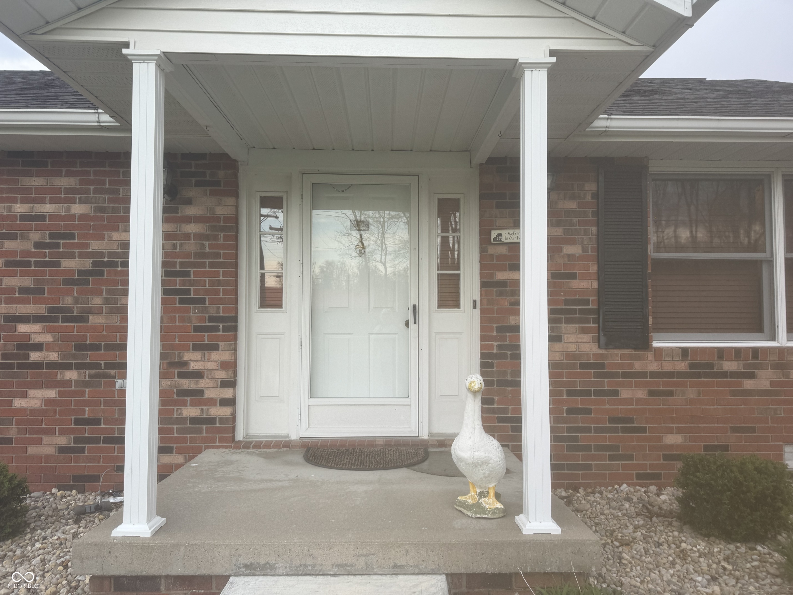 2105 W County Road 200 N