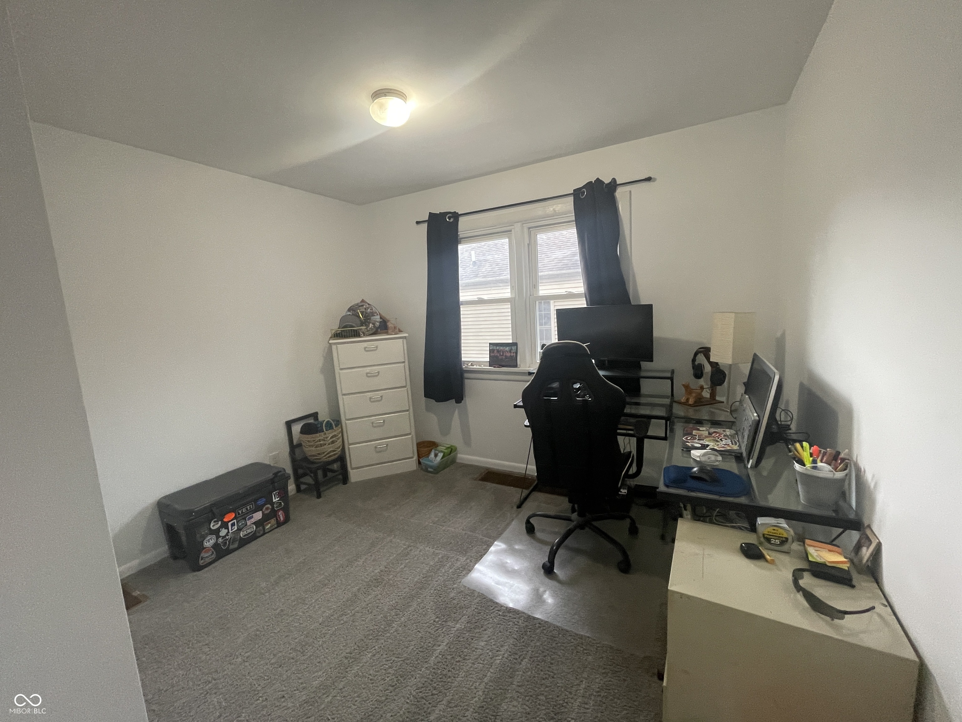 1527 Ravenswood Drive