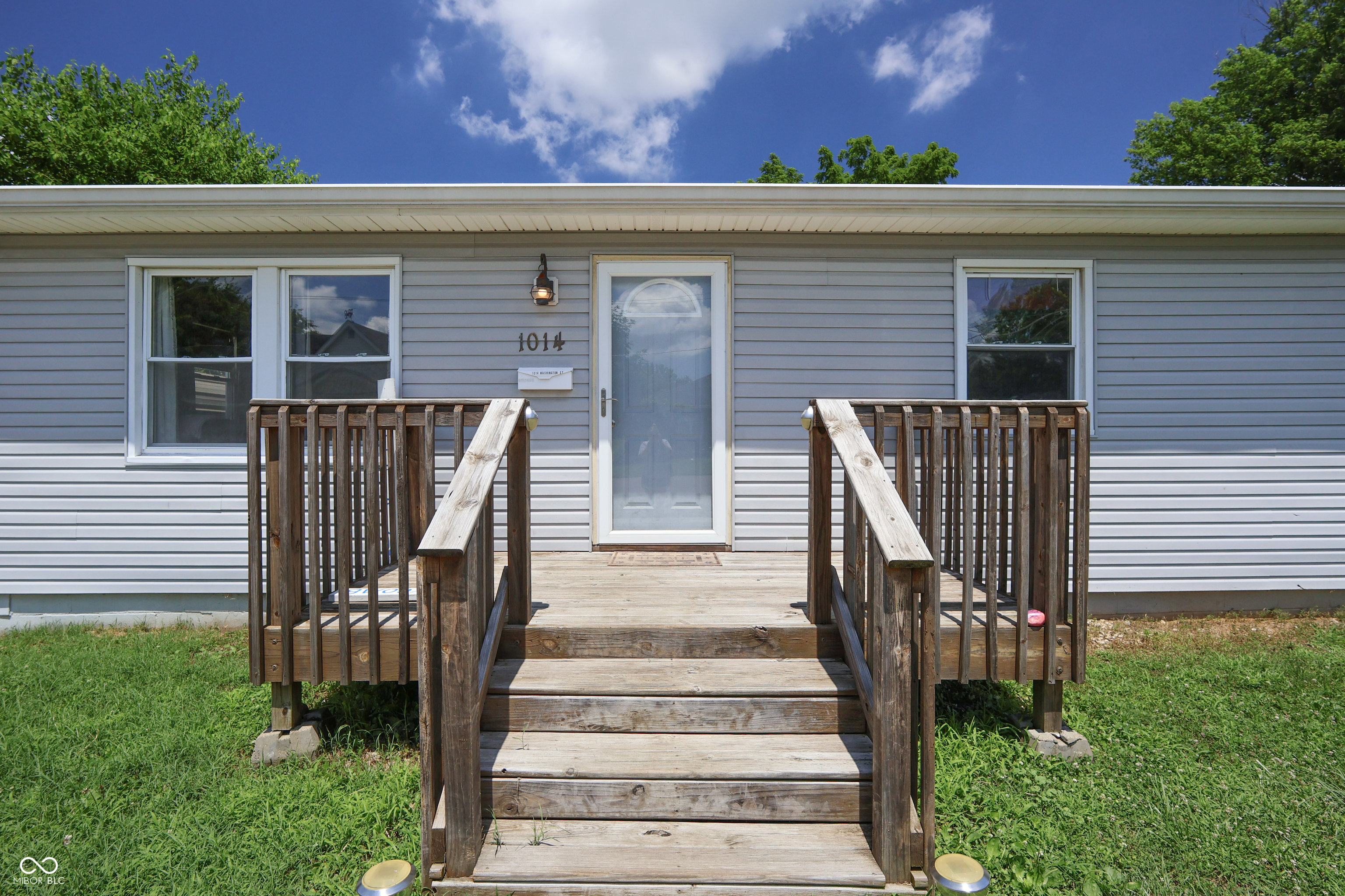 1014 Washington Street