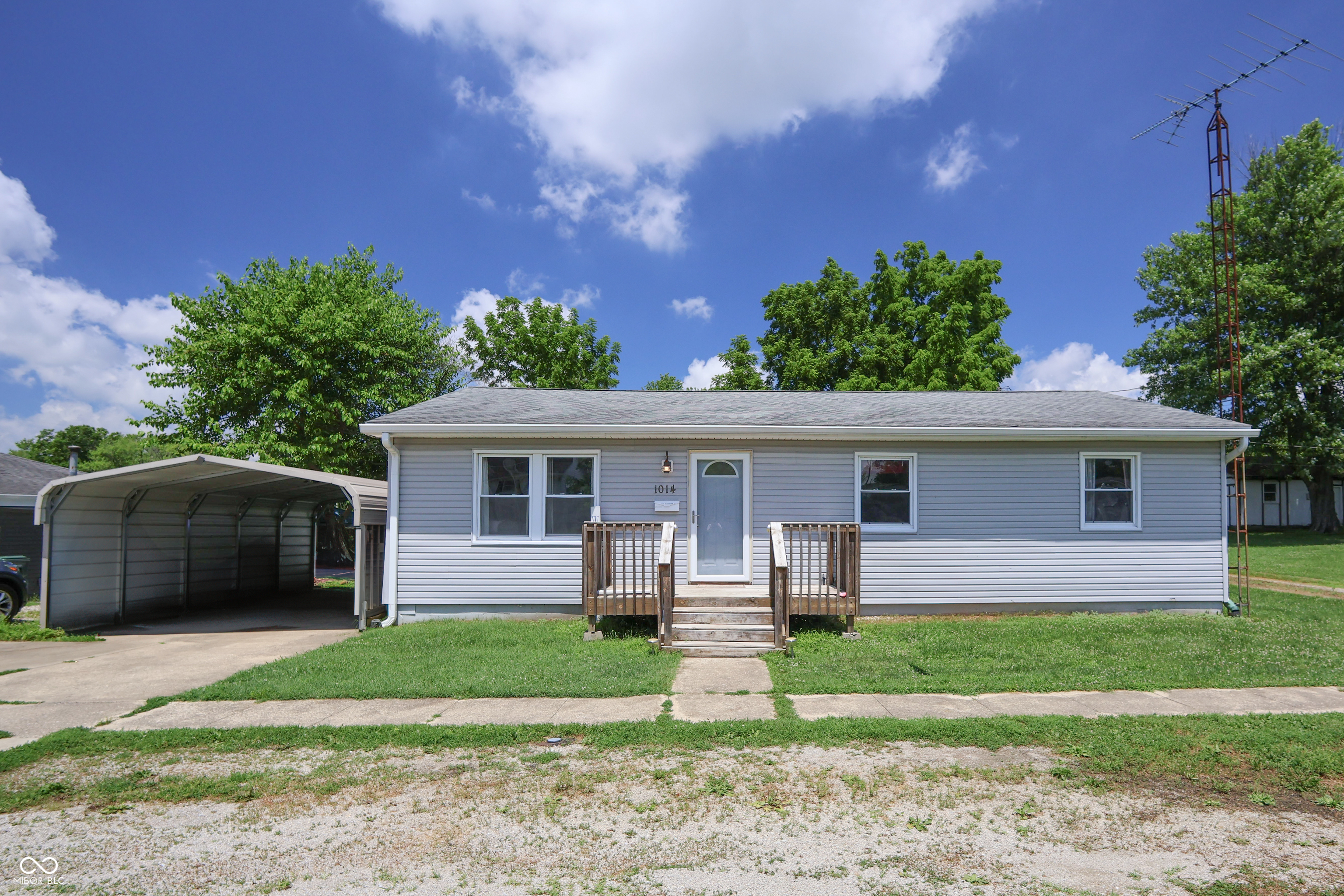 1014 Washington Street