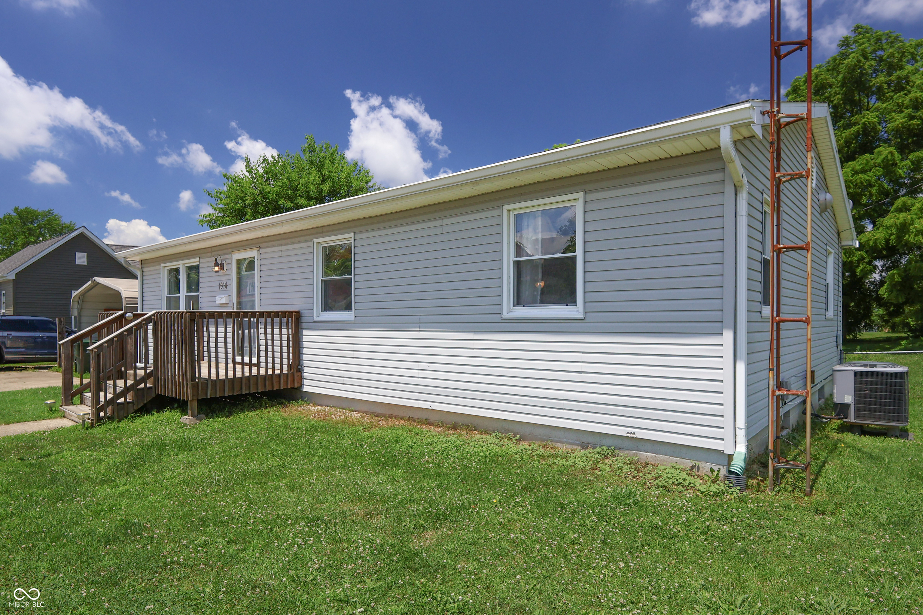 1014 Washington Street