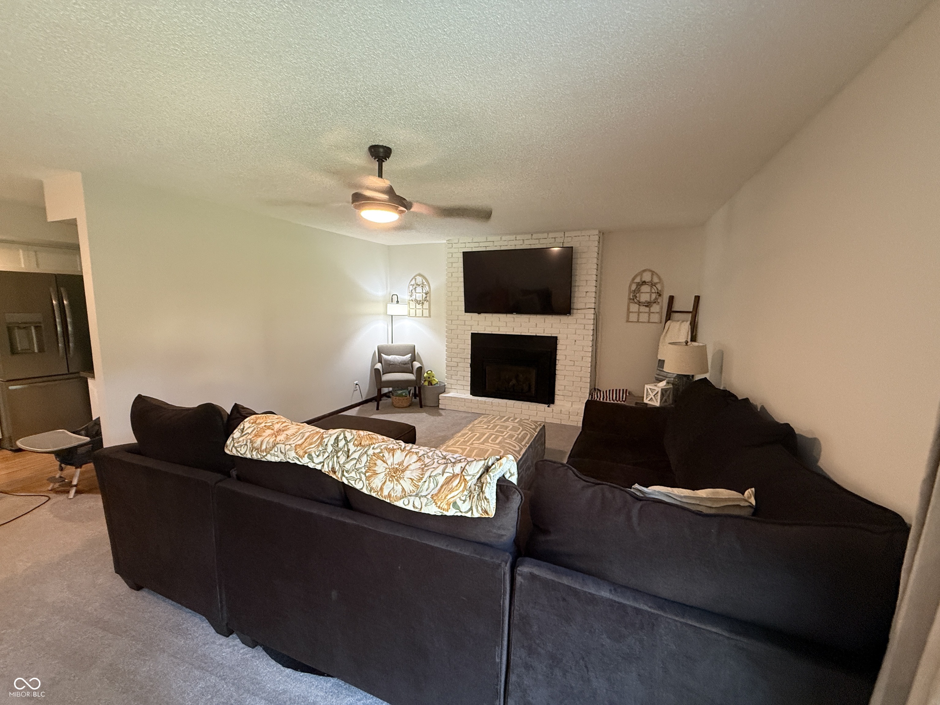 16130 E Lake Shore Drive N