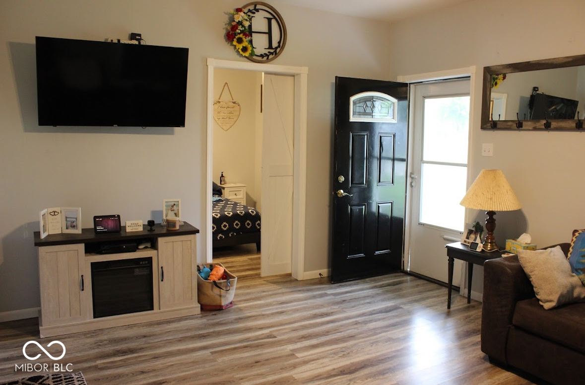 7675 E County Road 200 S