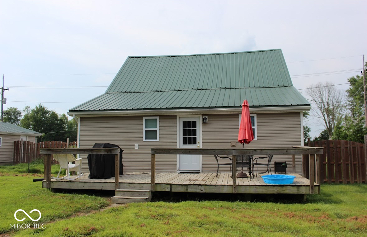 7675 E County Road 200 S