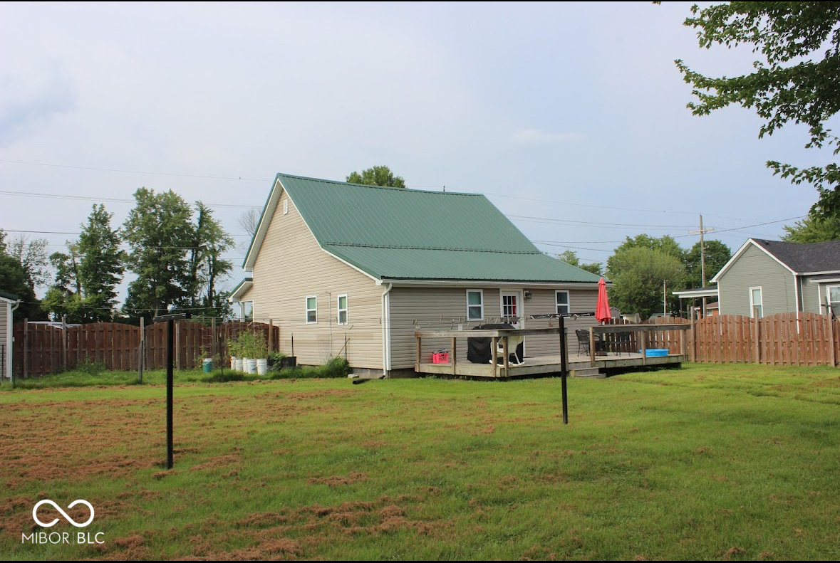 7675 E County Road 200 S