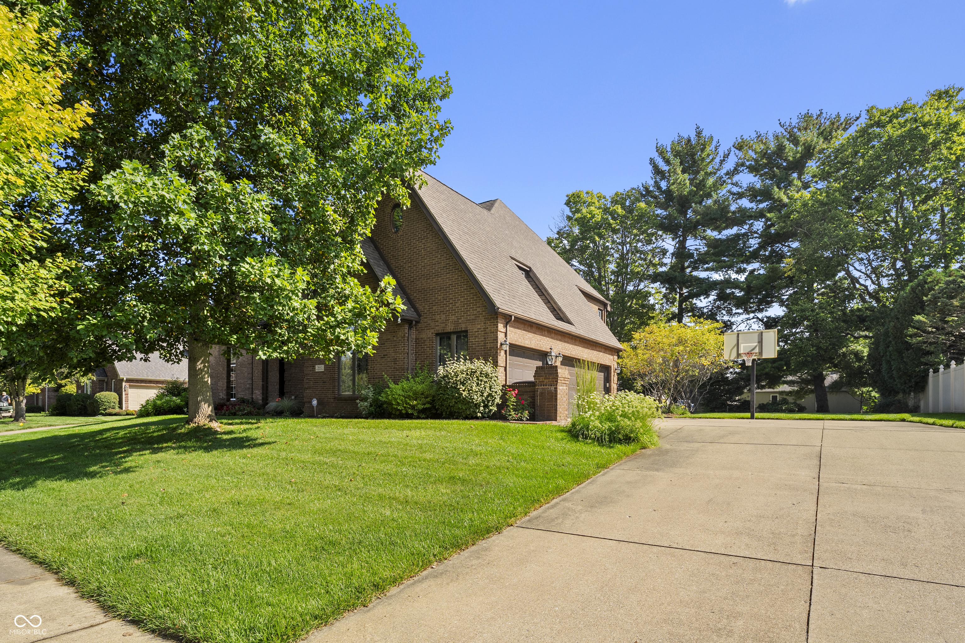 3665 Woodfield Place