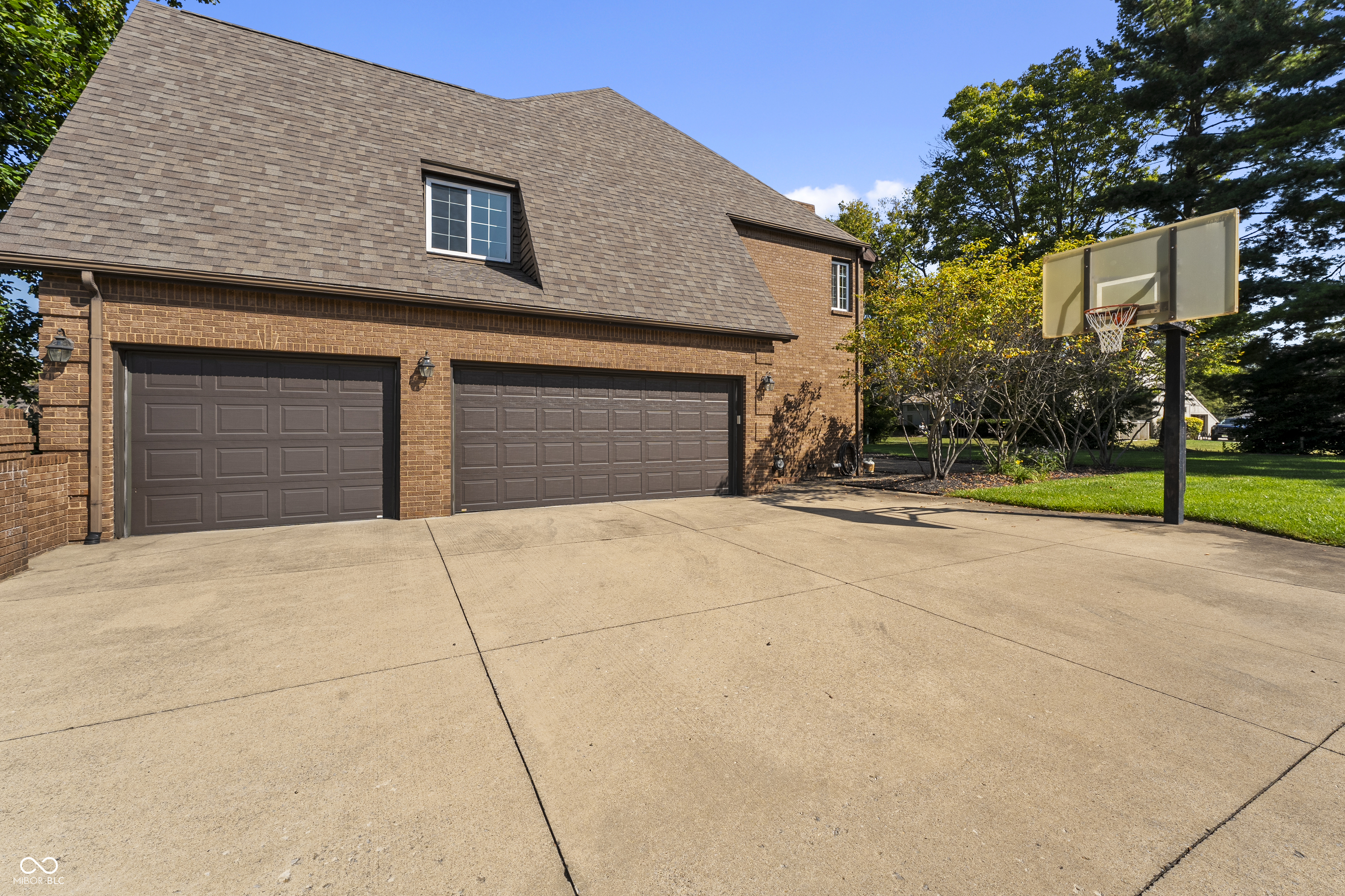 3665 Woodfield Place