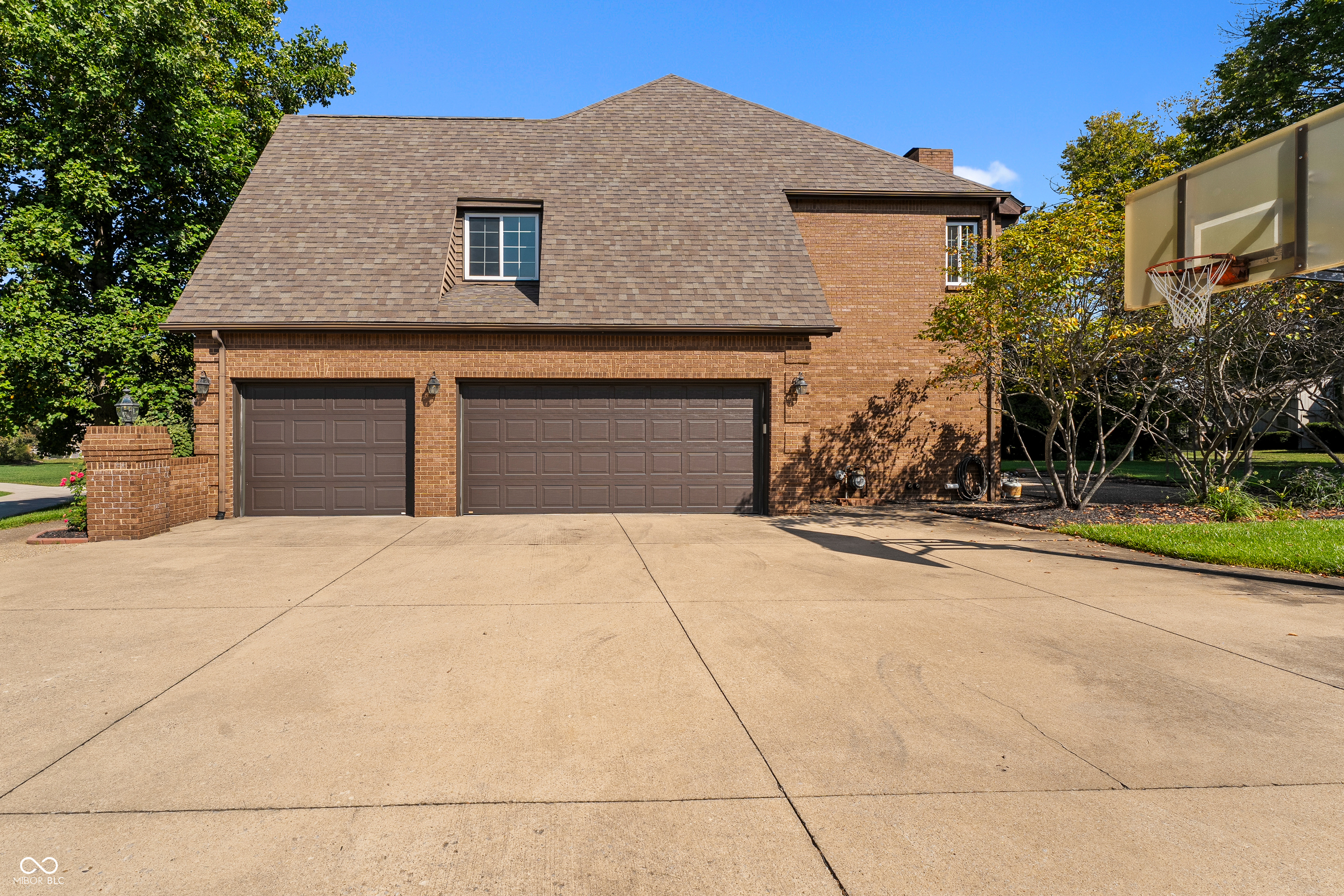 3665 Woodfield Place