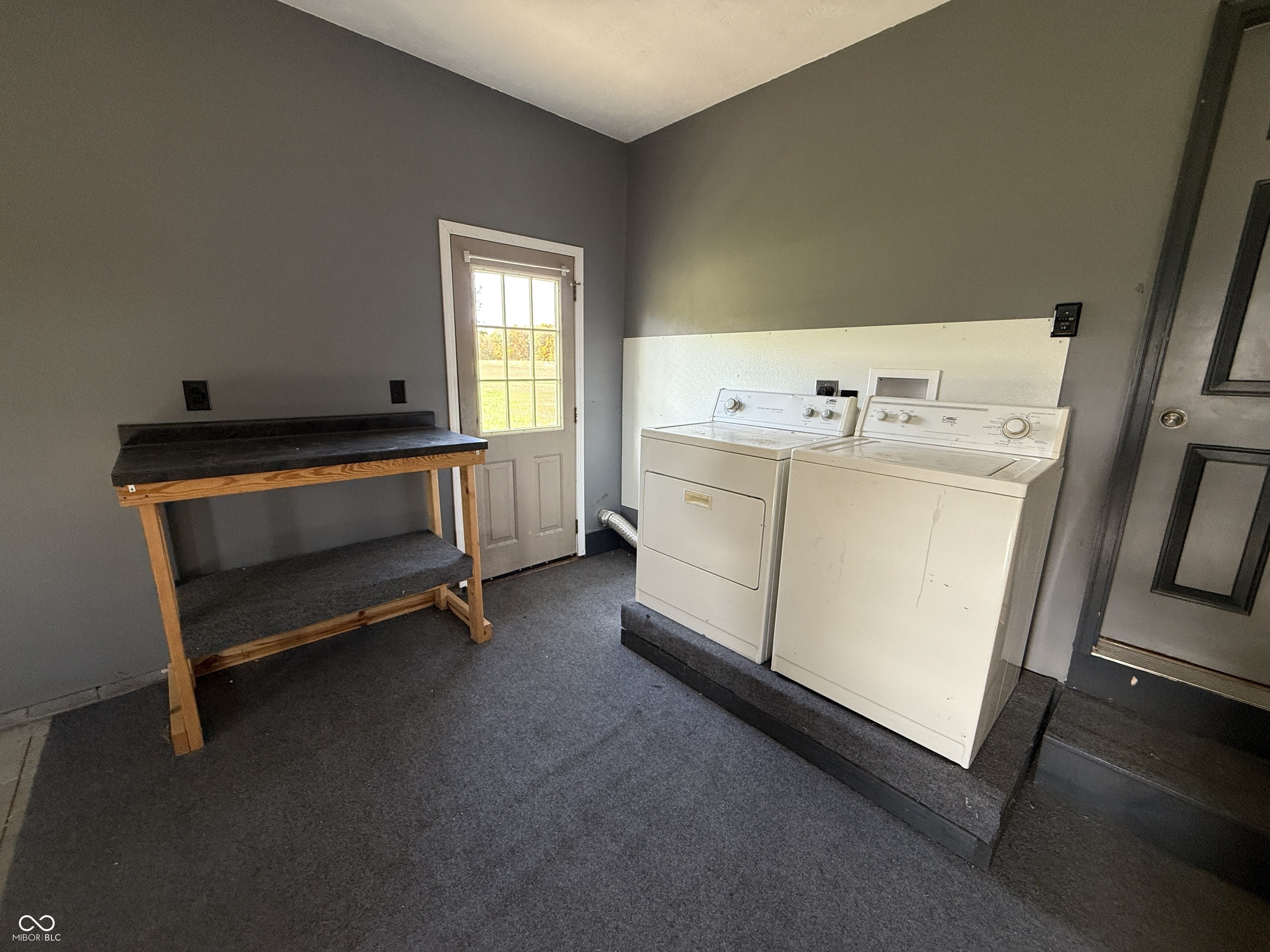 7835 N State Highway 3