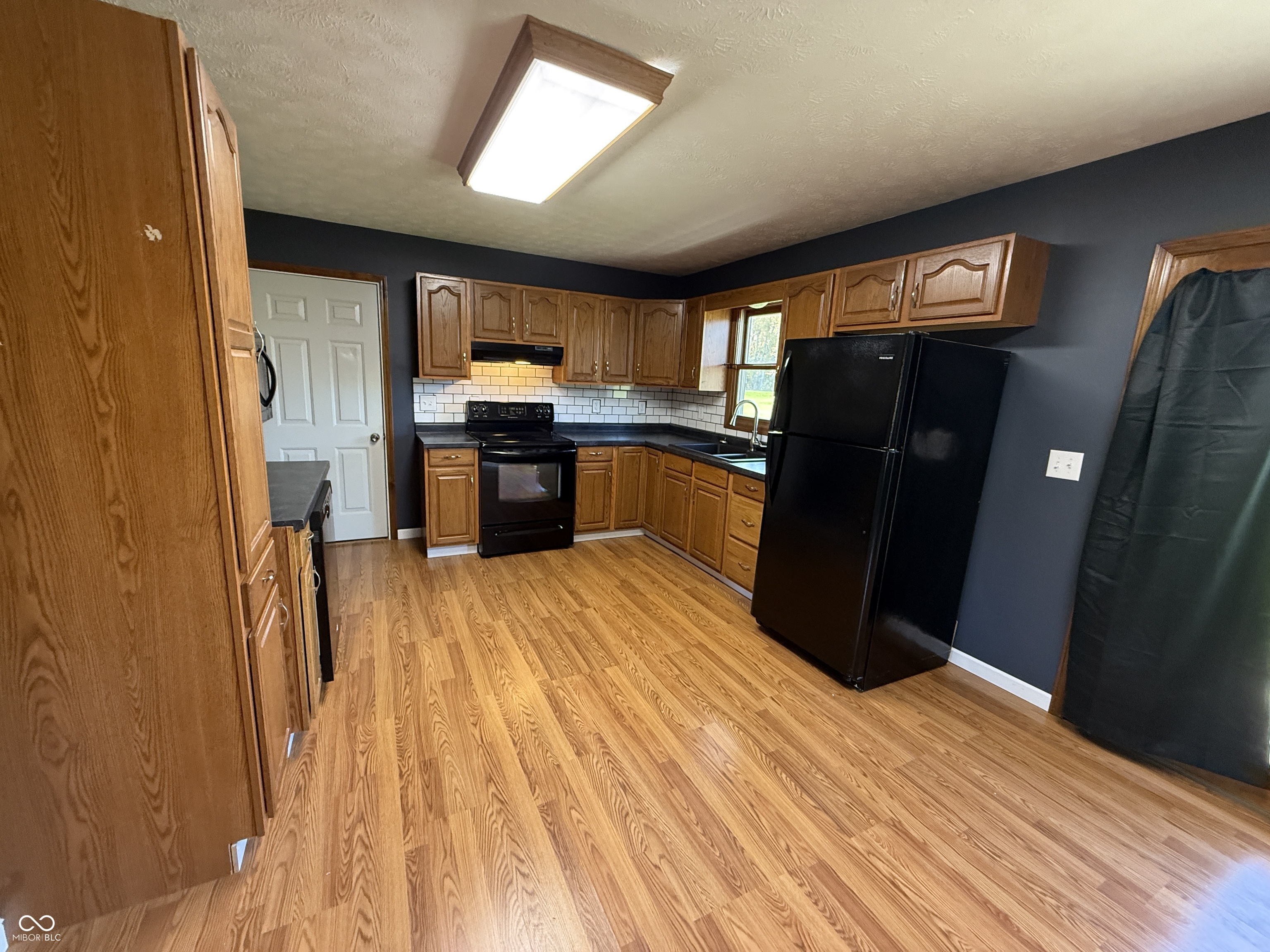 7835 N State Highway 3