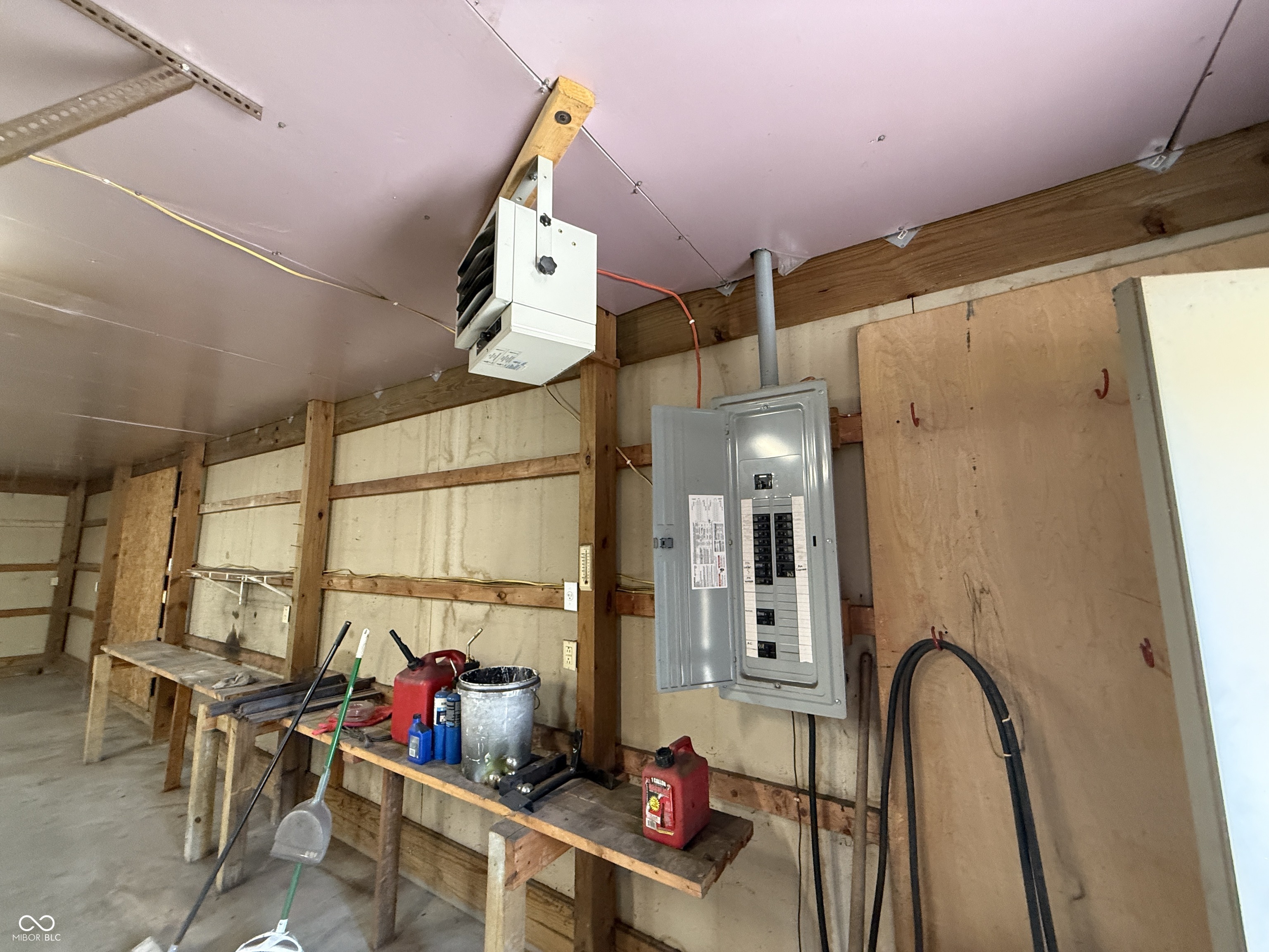 7835 N State Highway 3