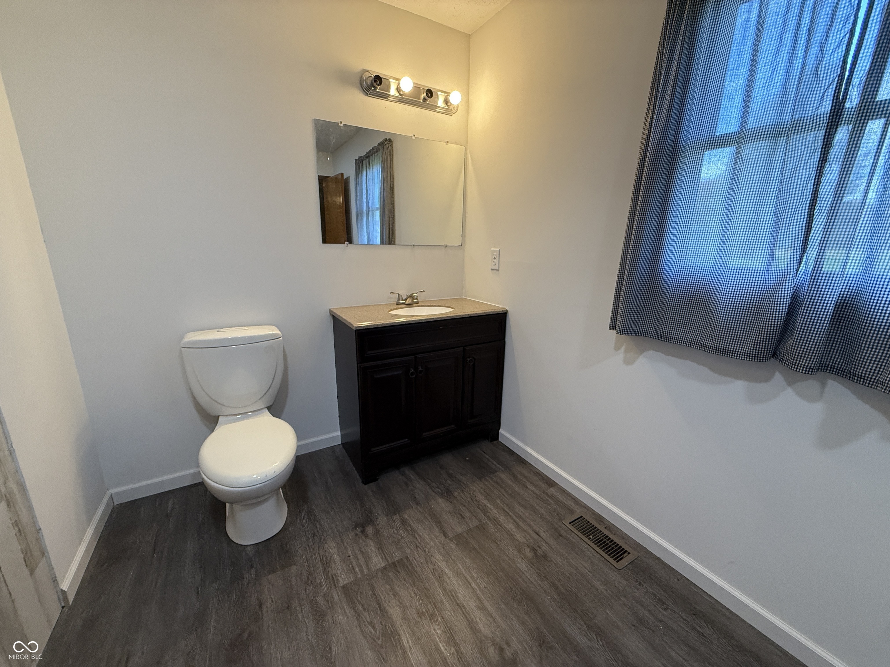 7835 N State Highway 3