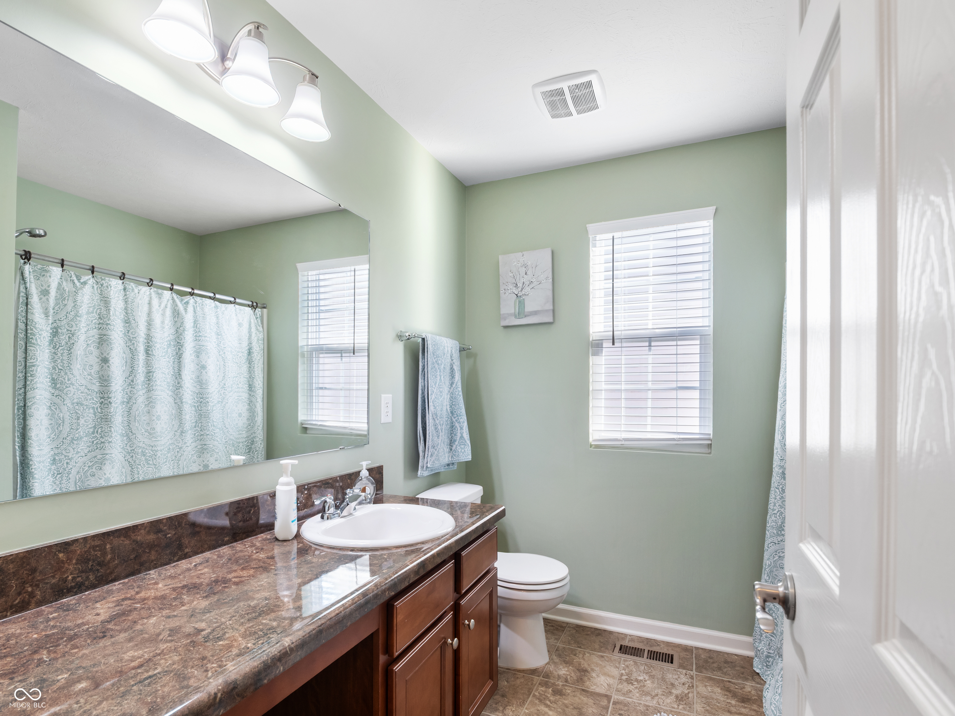 2041 Creek Bank Drive