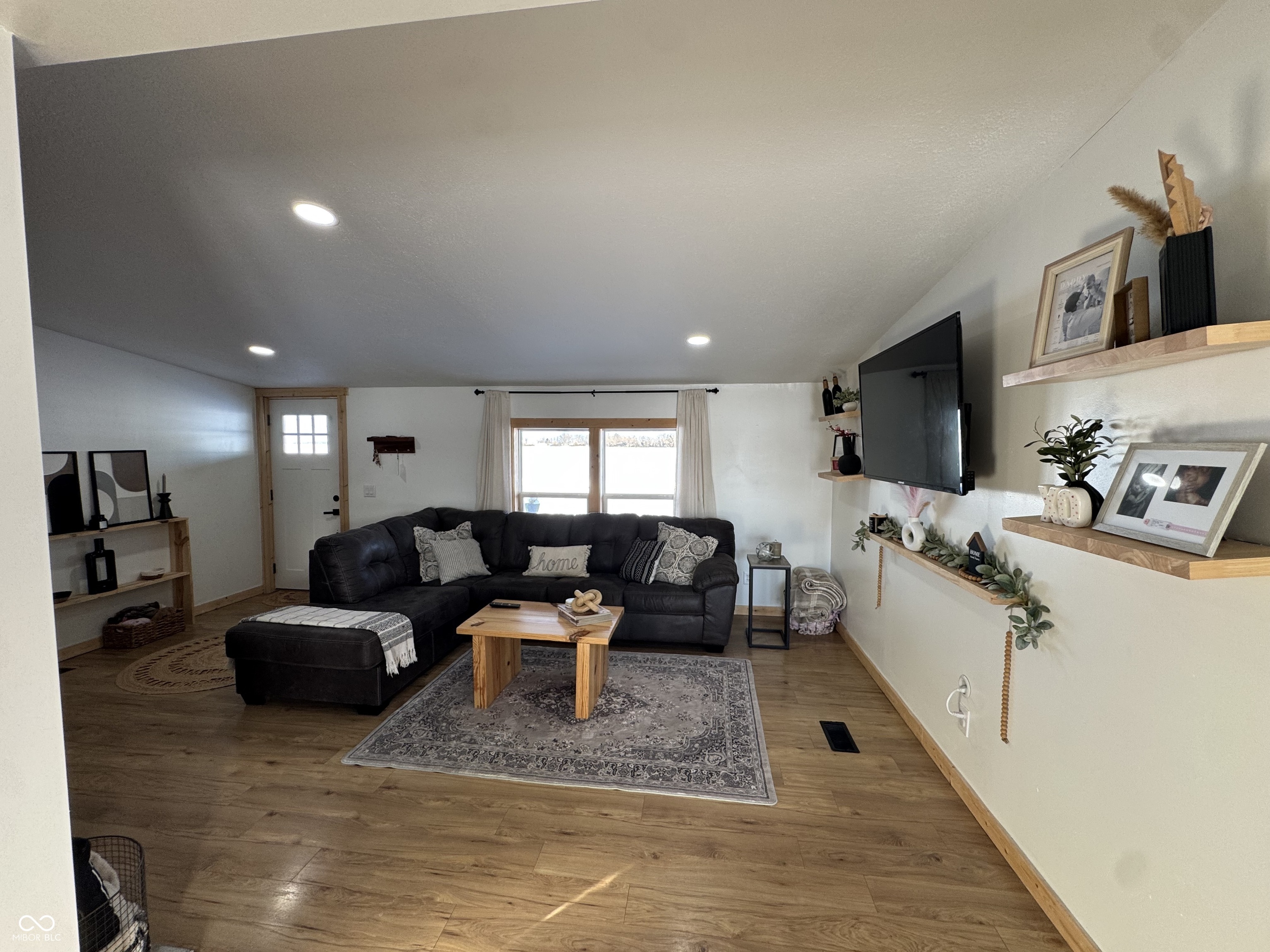 5240 S County Road 1200 E