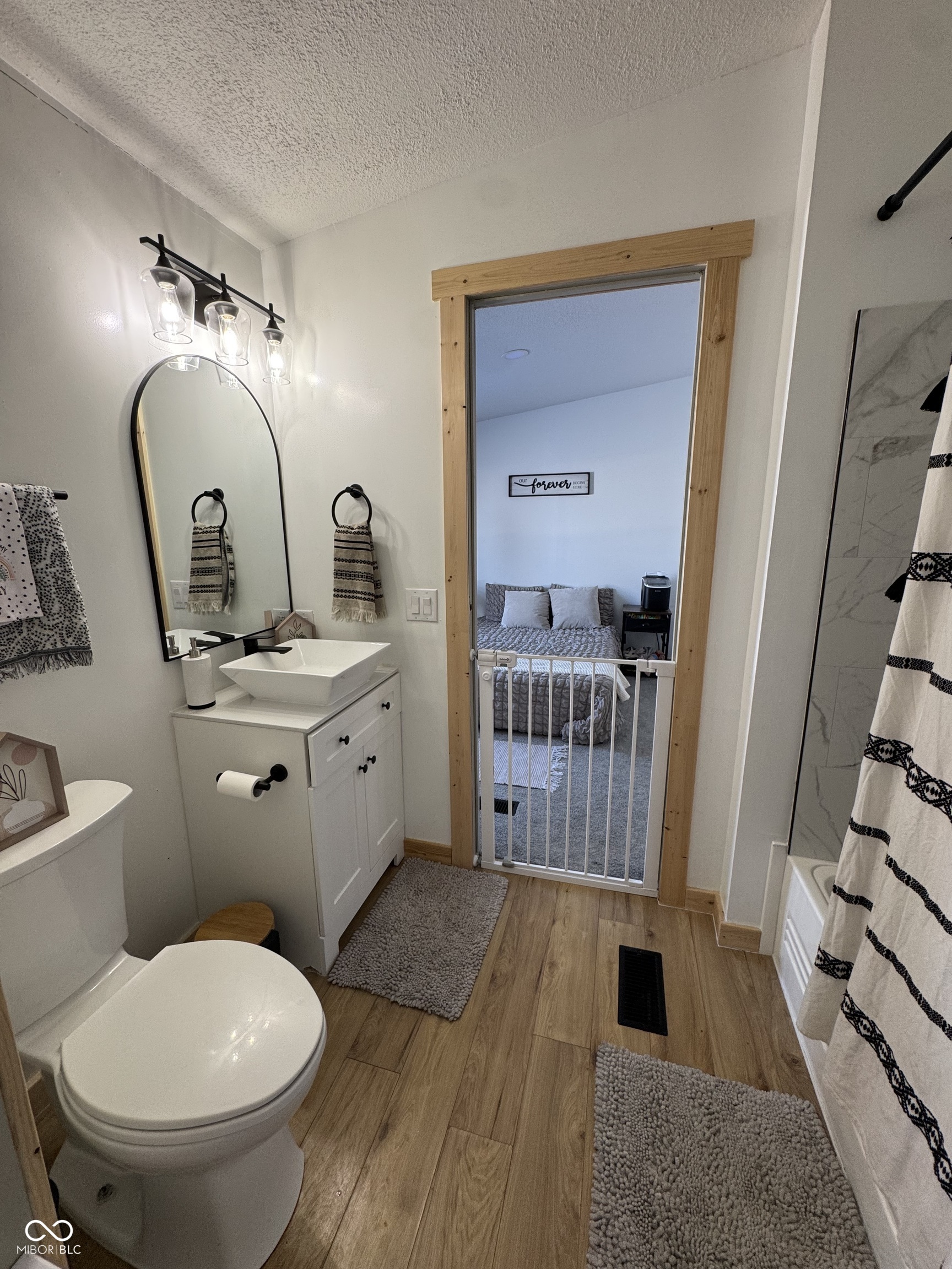 5240 S County Road 1200 E