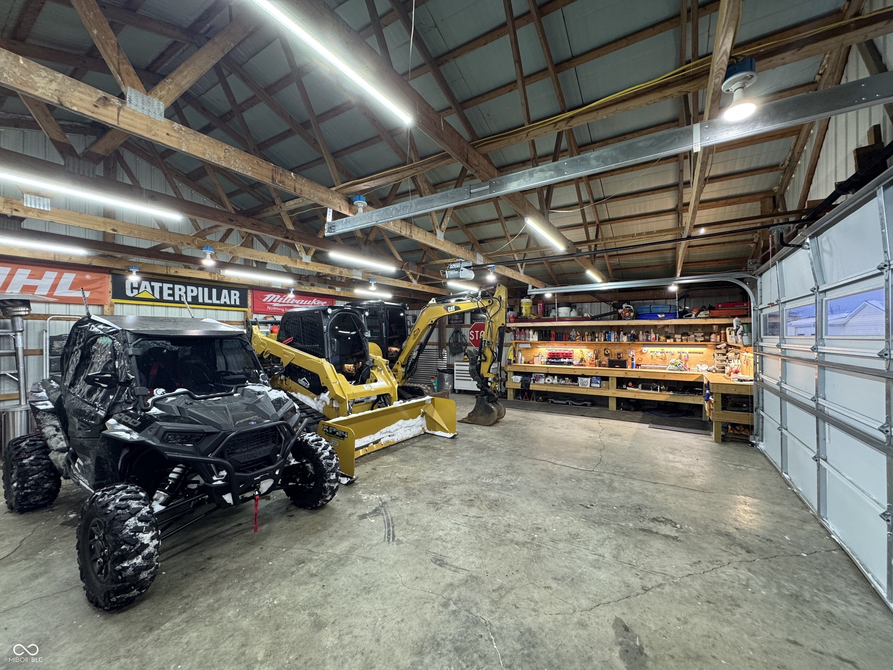 5240 S County Road 1200 E