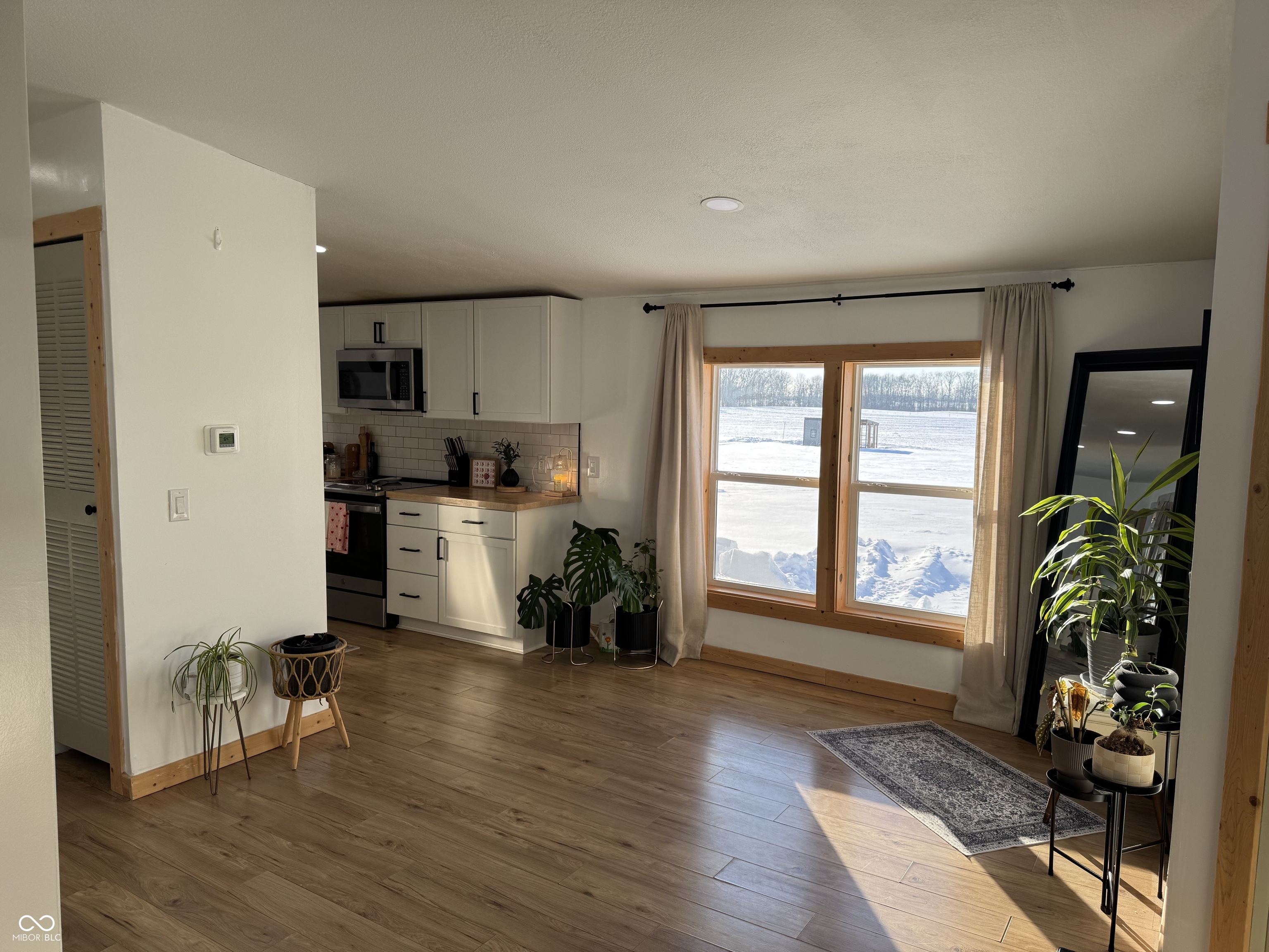 5240 S County Road 1200 E