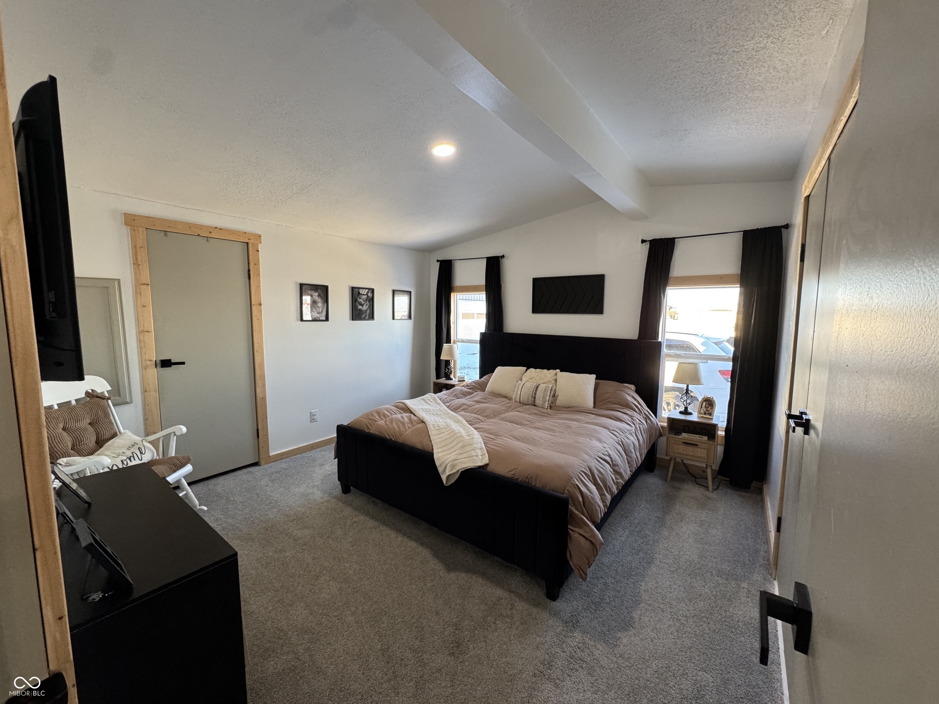 5240 S County Road 1200 E