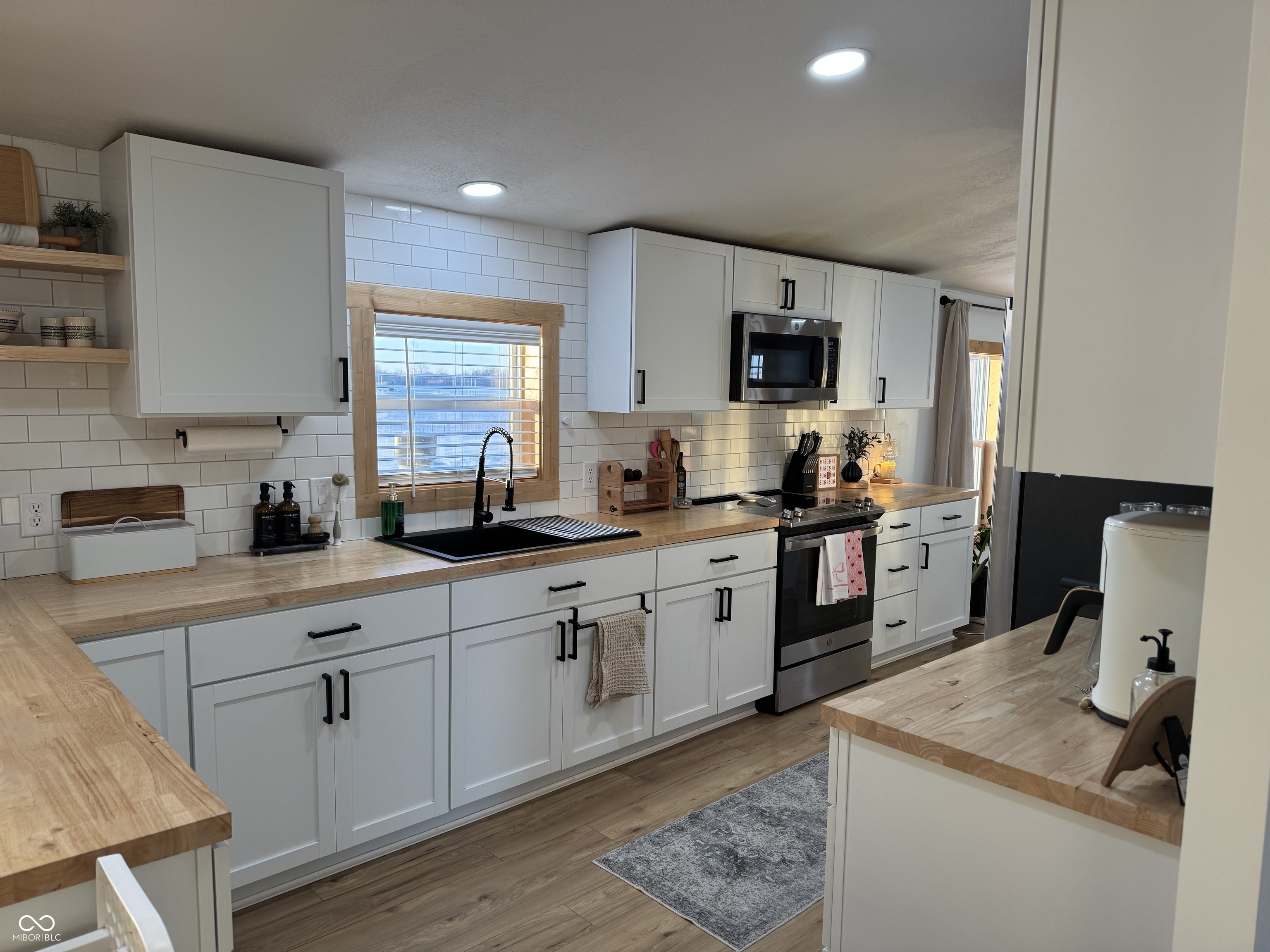 5240 S County Road 1200 E