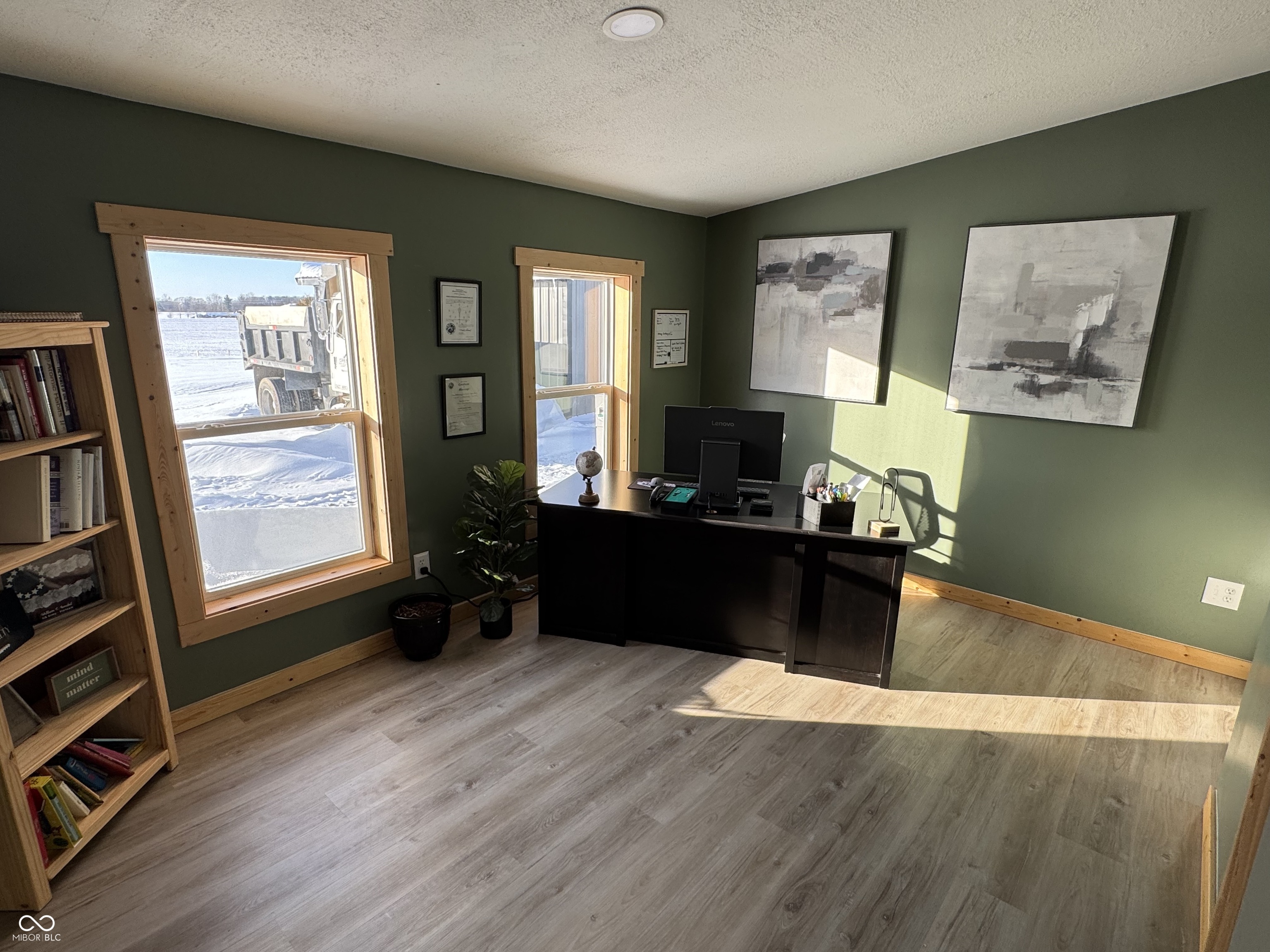 5240 S County Road 1200 E