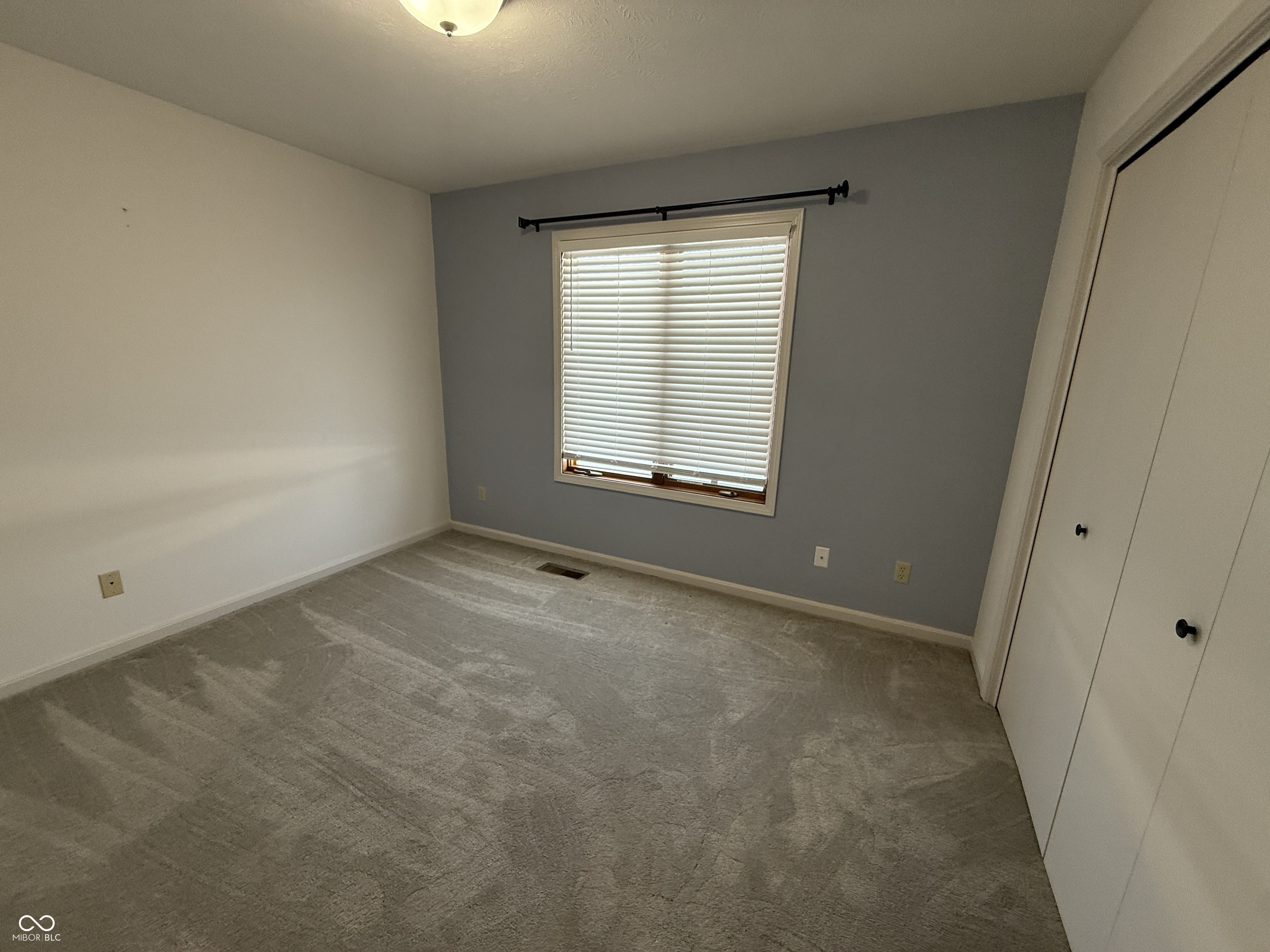 5202 E Harvard Court