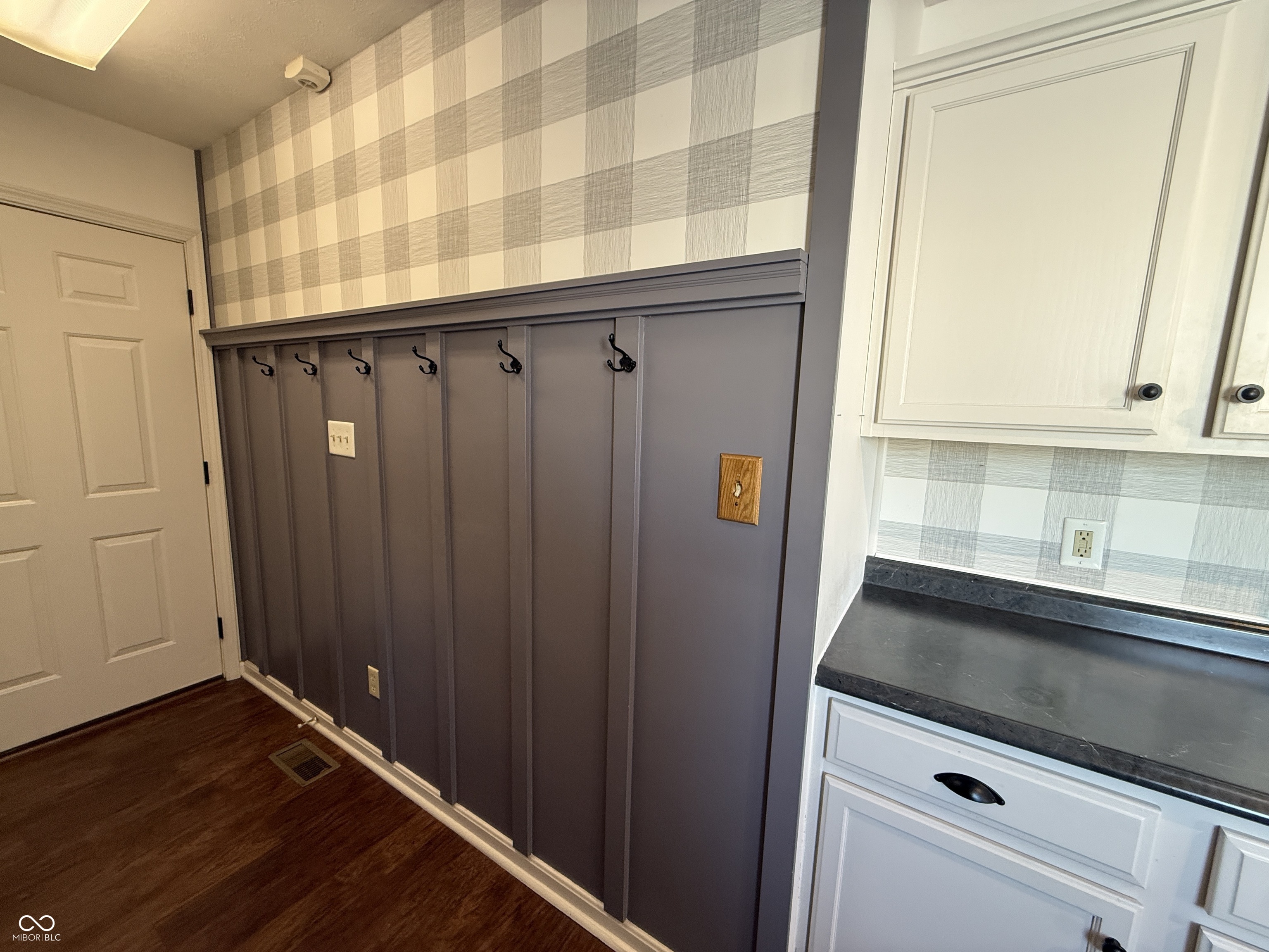 5202 E Harvard Court