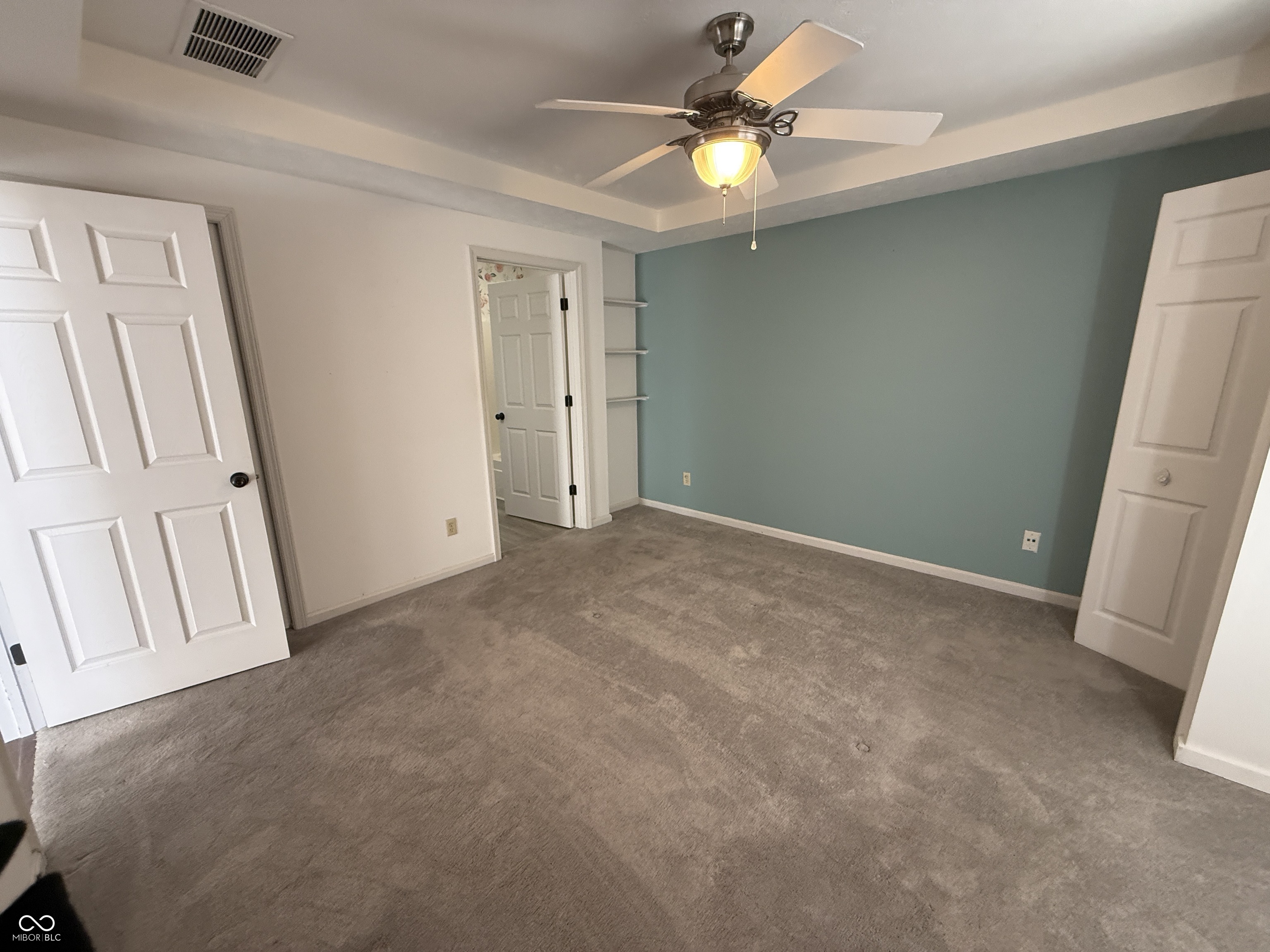 5202 E Harvard Court