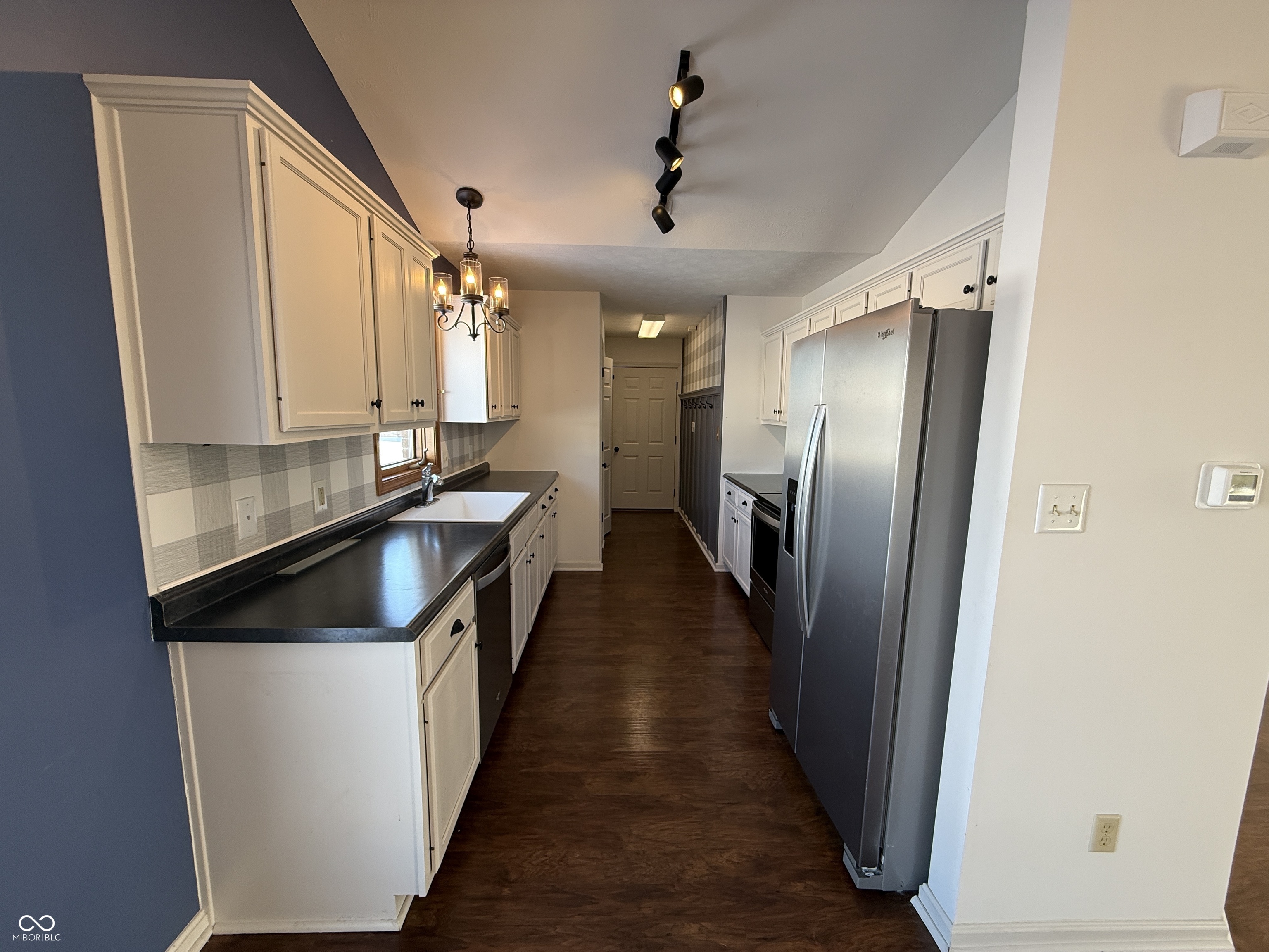 5202 E Harvard Court