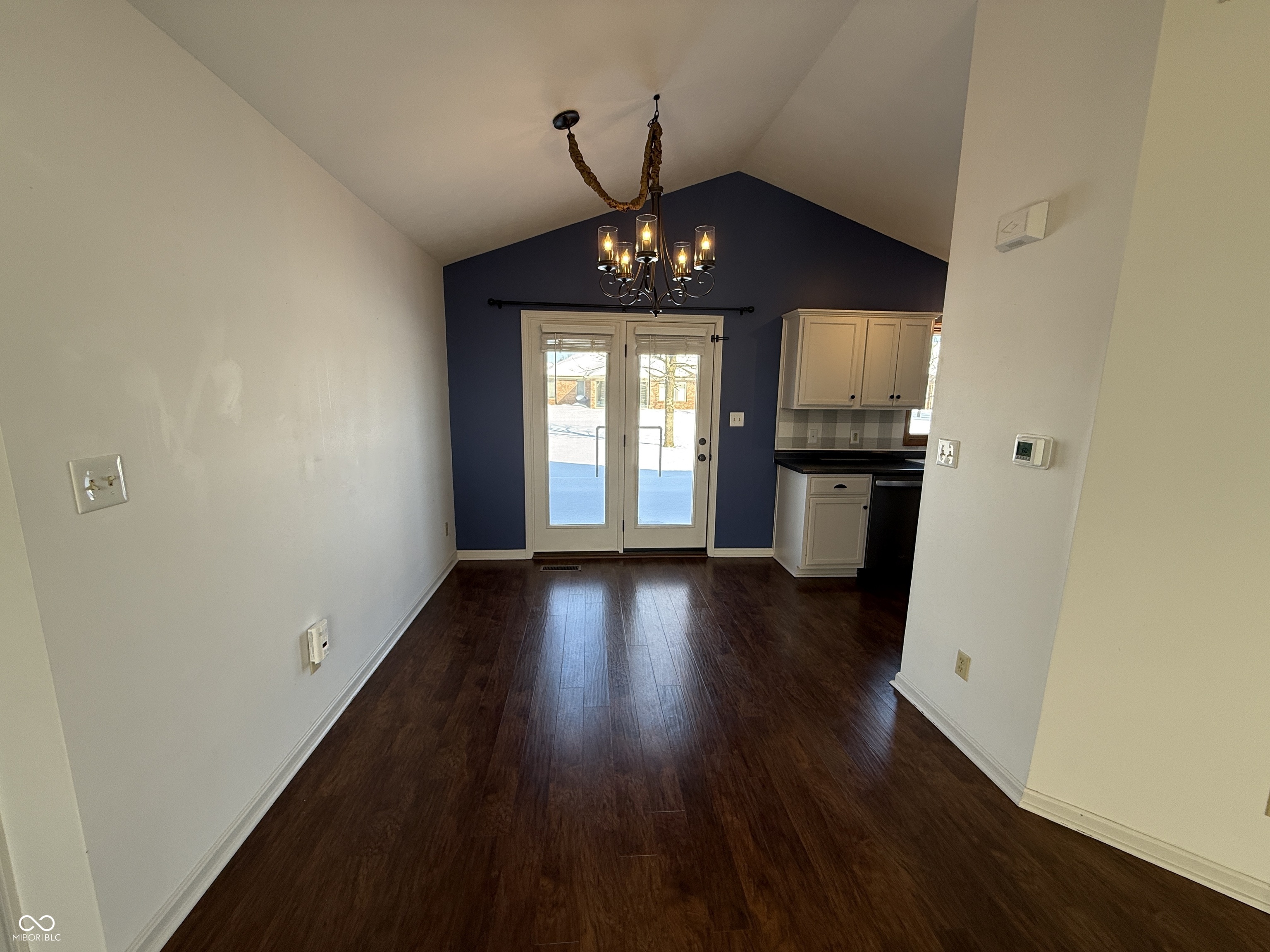 5202 E Harvard Court