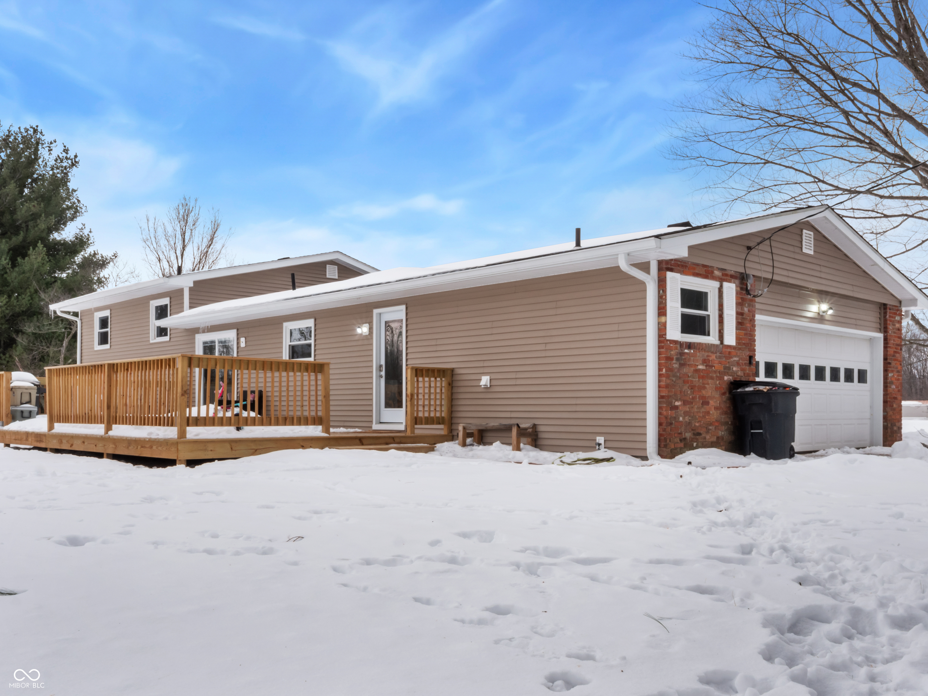 8357 N County Road 300 W