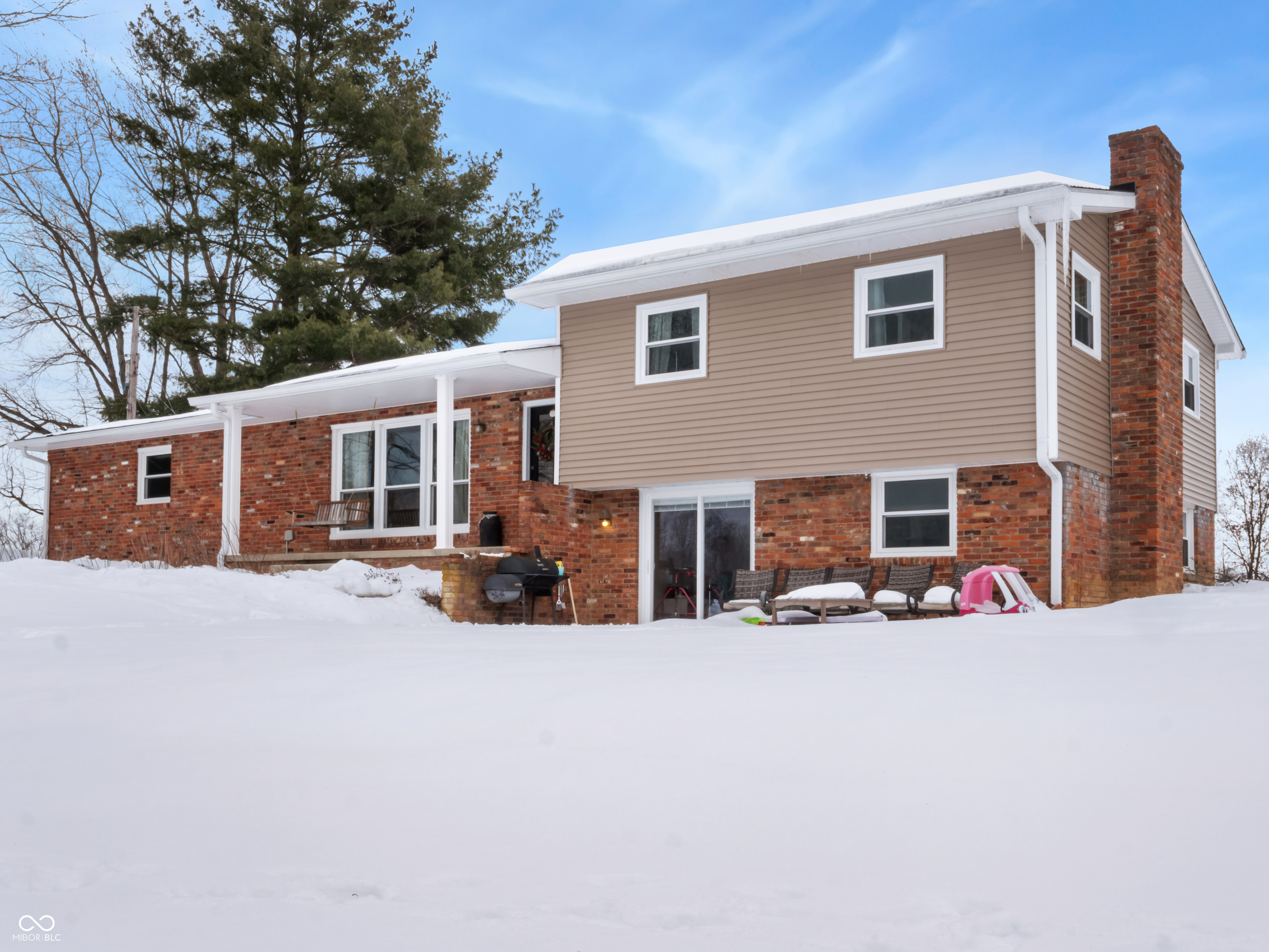 8357 N County Road 300 W