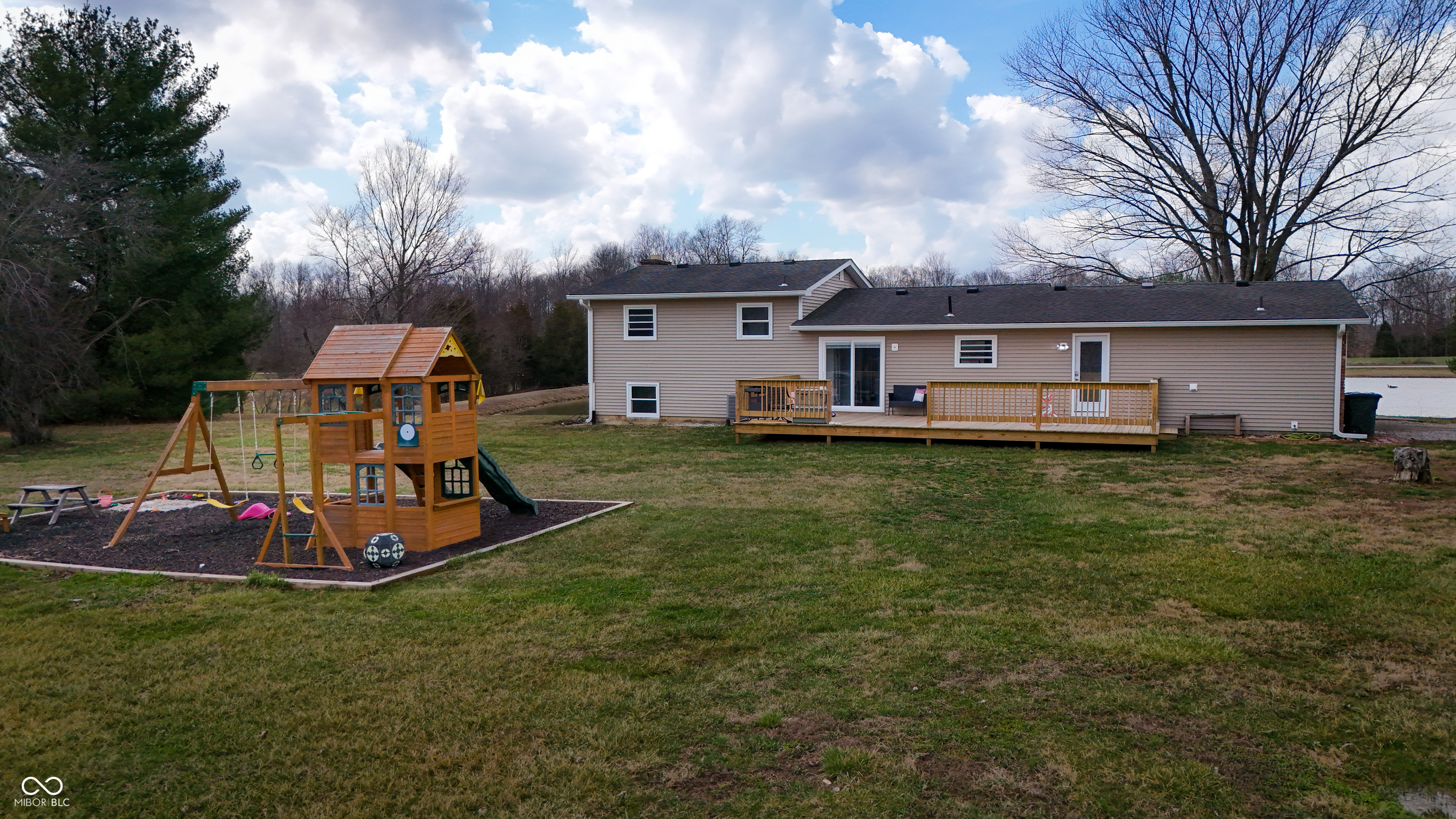 8357 N County Road 300 W