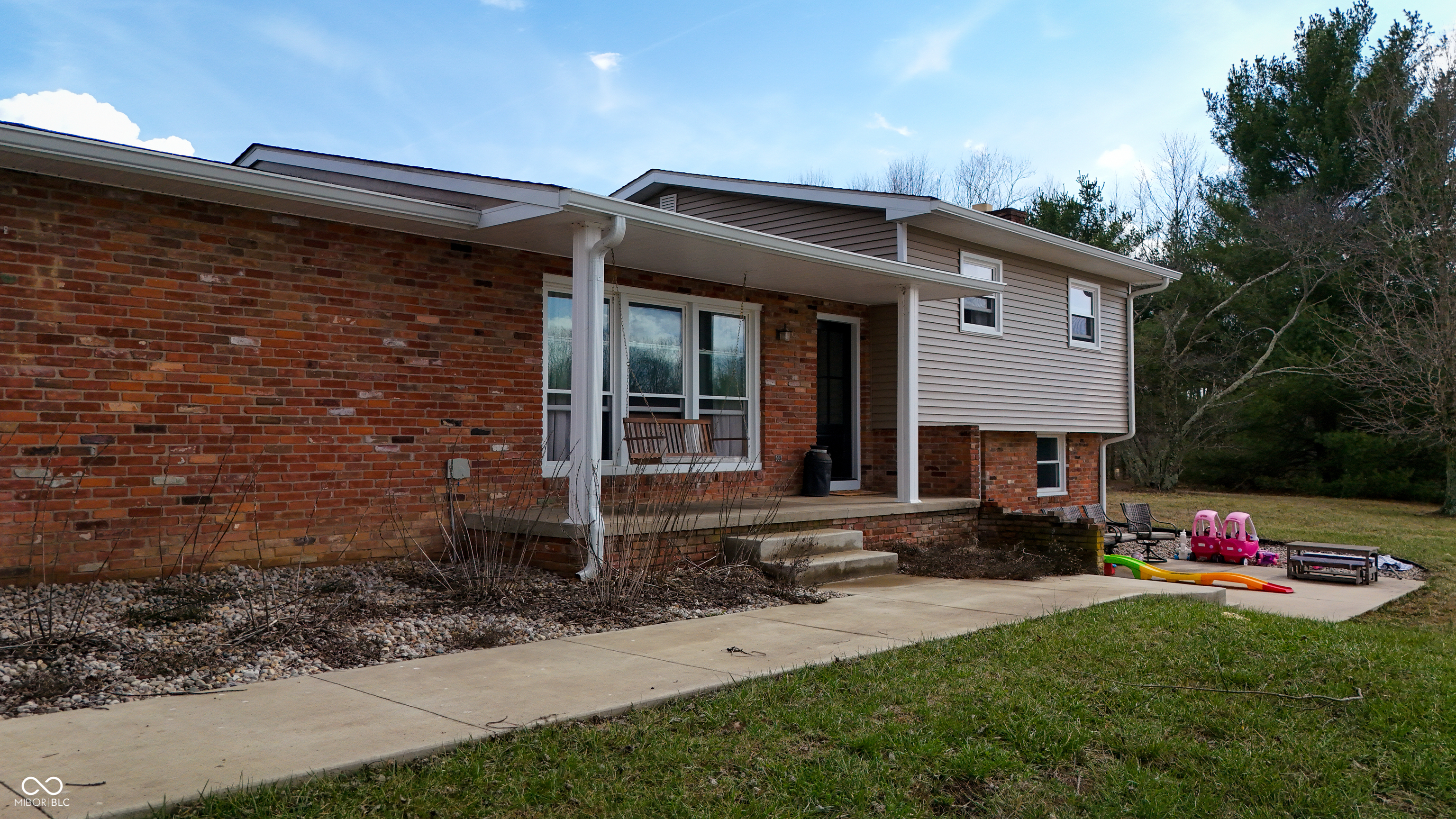 8357 N County Road 300 W