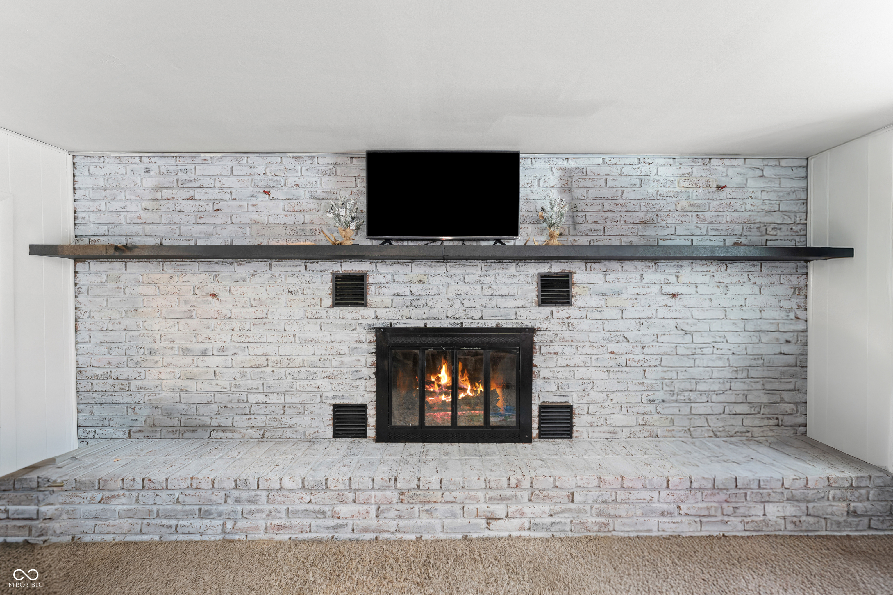 8357 N County Road 300 W