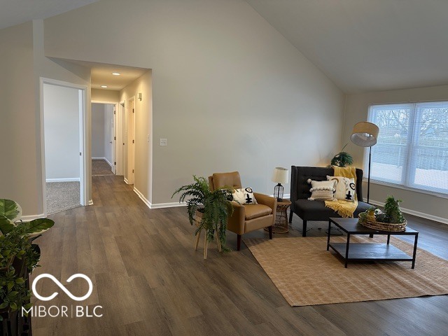 2537 Cedarcrest Drive